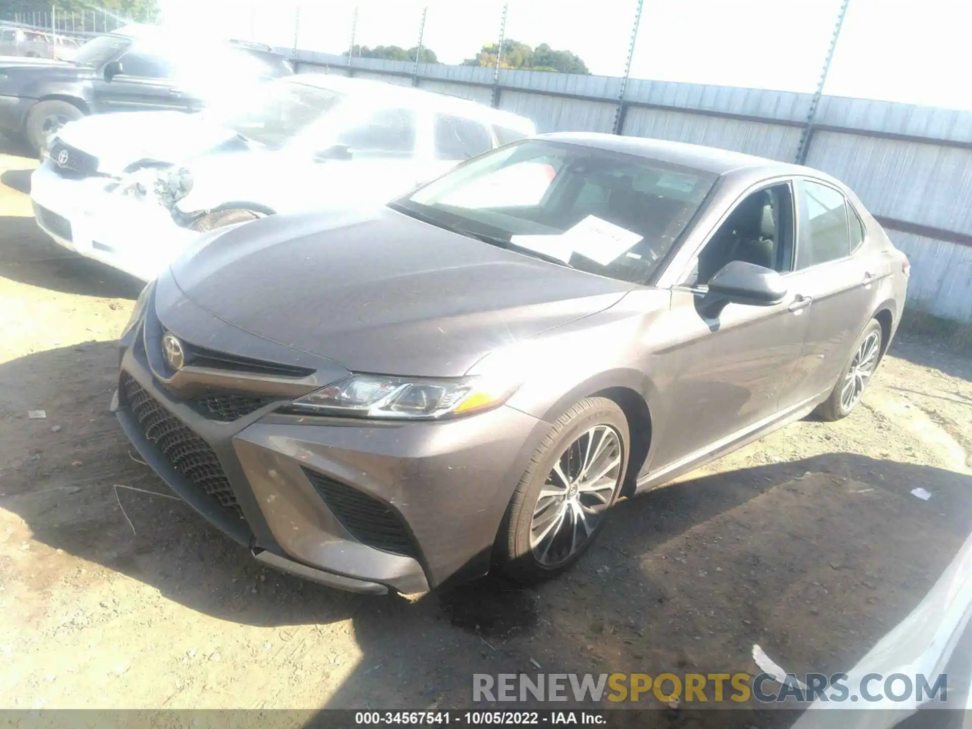 2 Photograph of a damaged car 4T1G11AK4LU328340 TOYOTA CAMRY 2020