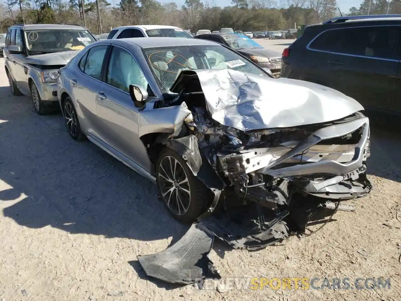 1 Photograph of a damaged car 4T1G11AK4LU329553 TOYOTA CAMRY 2020