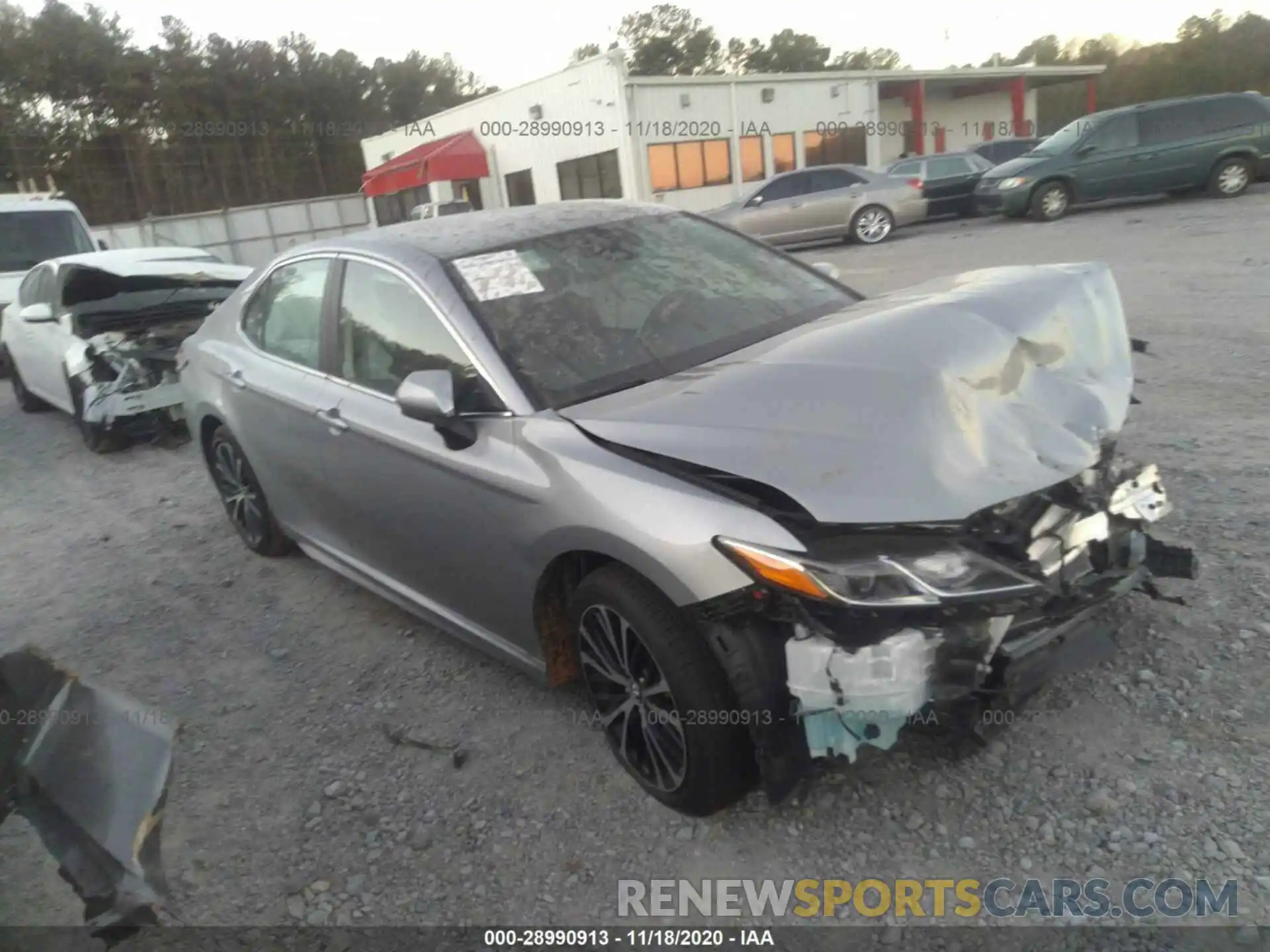 1 Photograph of a damaged car 4T1G11AK4LU332937 TOYOTA CAMRY 2020