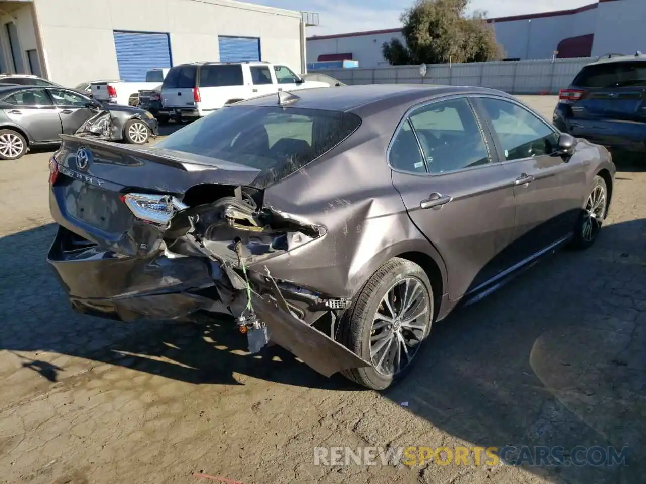 4 Photograph of a damaged car 4T1G11AK4LU333909 TOYOTA CAMRY 2020