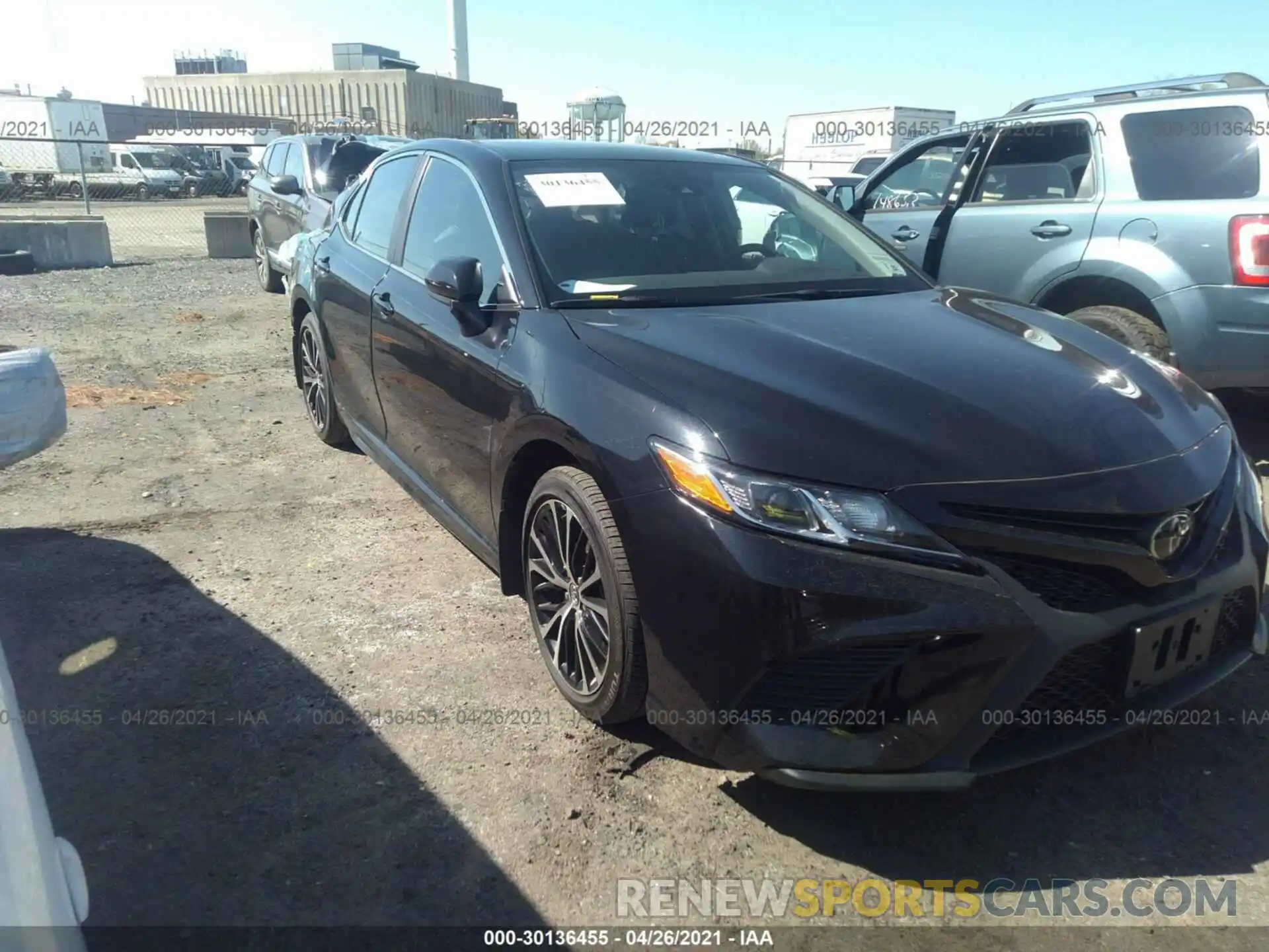 1 Photograph of a damaged car 4T1G11AK4LU334851 TOYOTA CAMRY 2020