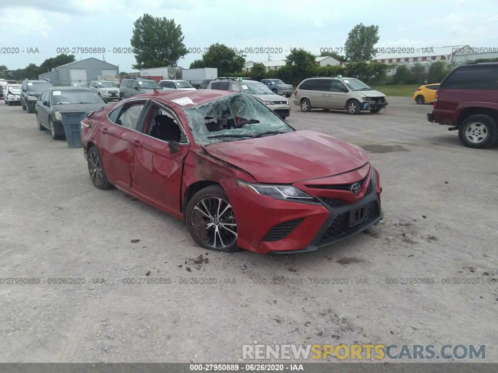 1 Photograph of a damaged car 4T1G11AK4LU338088 TOYOTA CAMRY 2020