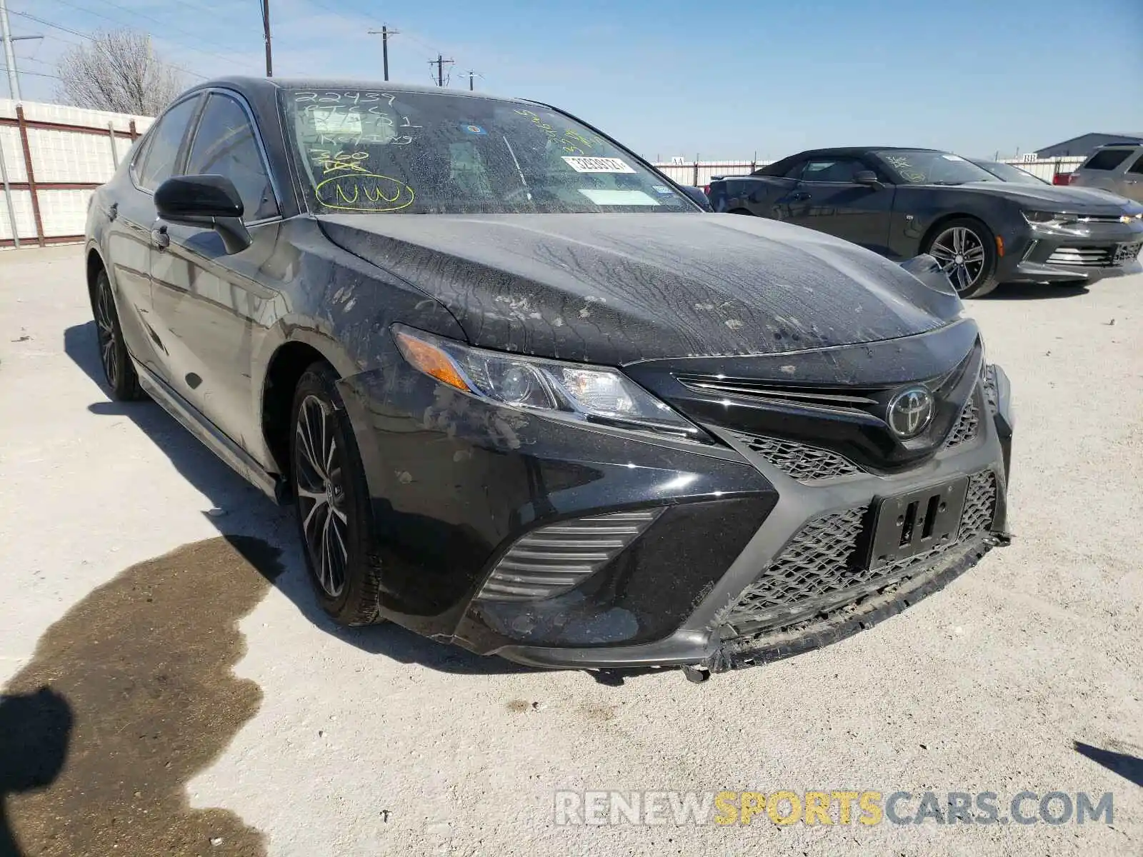 1 Photograph of a damaged car 4T1G11AK4LU339645 TOYOTA CAMRY 2020