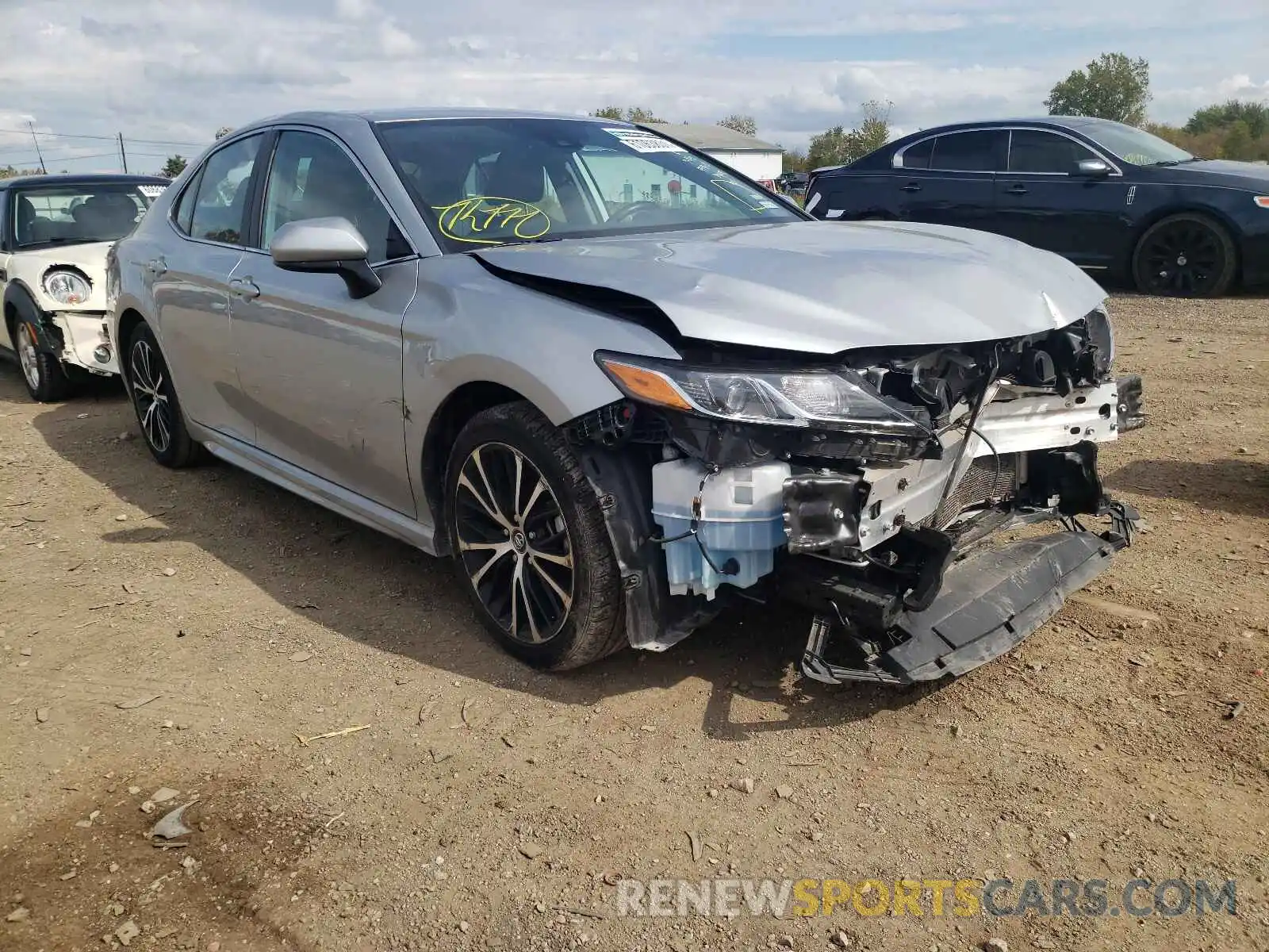 1 Photograph of a damaged car 4T1G11AK4LU340018 TOYOTA CAMRY 2020