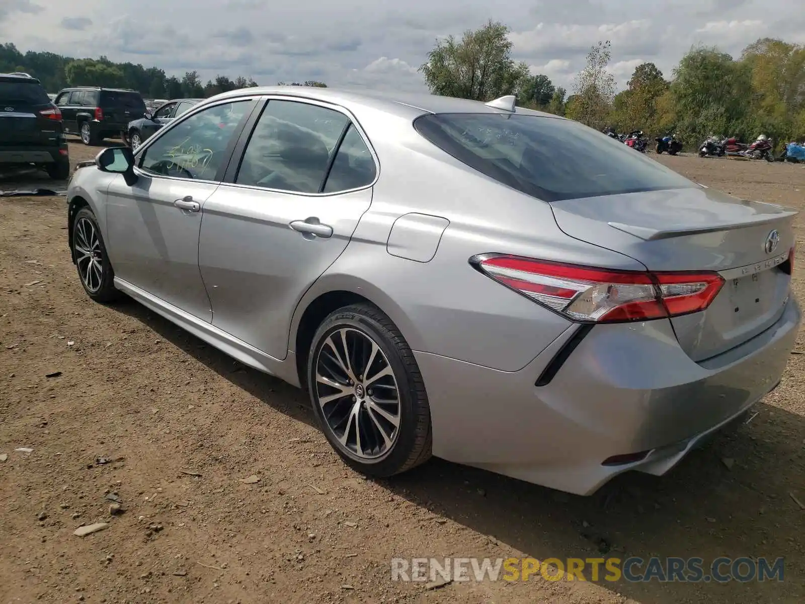 3 Photograph of a damaged car 4T1G11AK4LU340018 TOYOTA CAMRY 2020