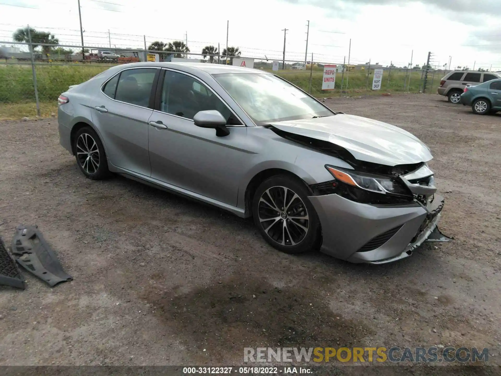 1 Photograph of a damaged car 4T1G11AK4LU341394 TOYOTA CAMRY 2020