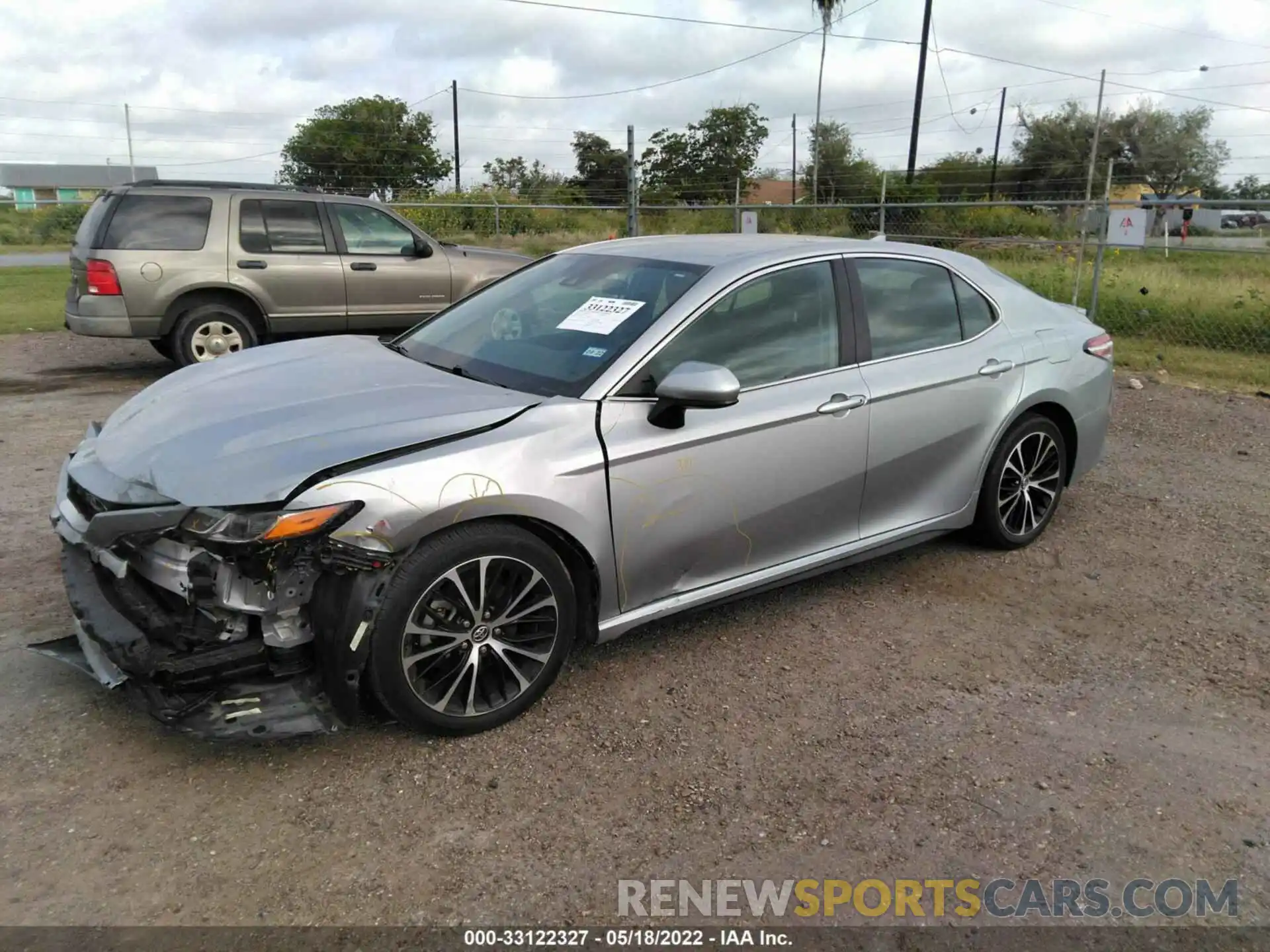 2 Photograph of a damaged car 4T1G11AK4LU341394 TOYOTA CAMRY 2020