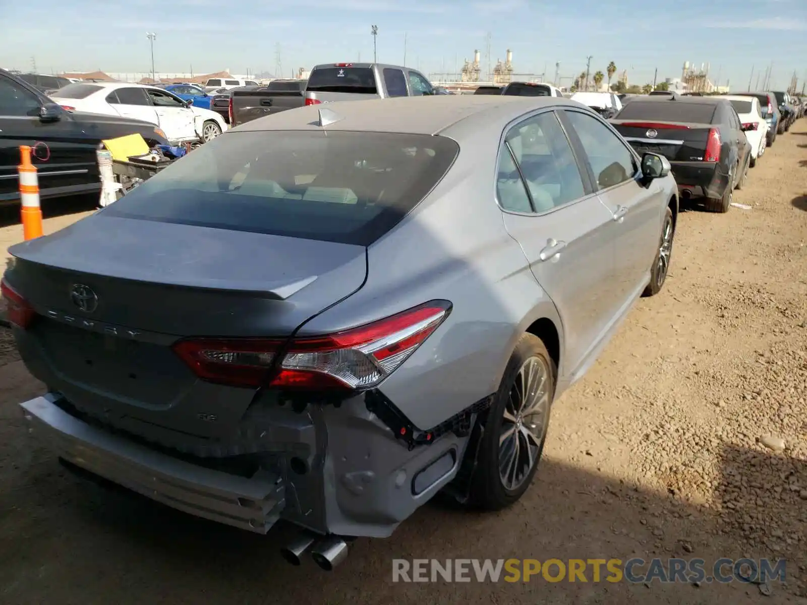 4 Photograph of a damaged car 4T1G11AK4LU342738 TOYOTA CAMRY 2020