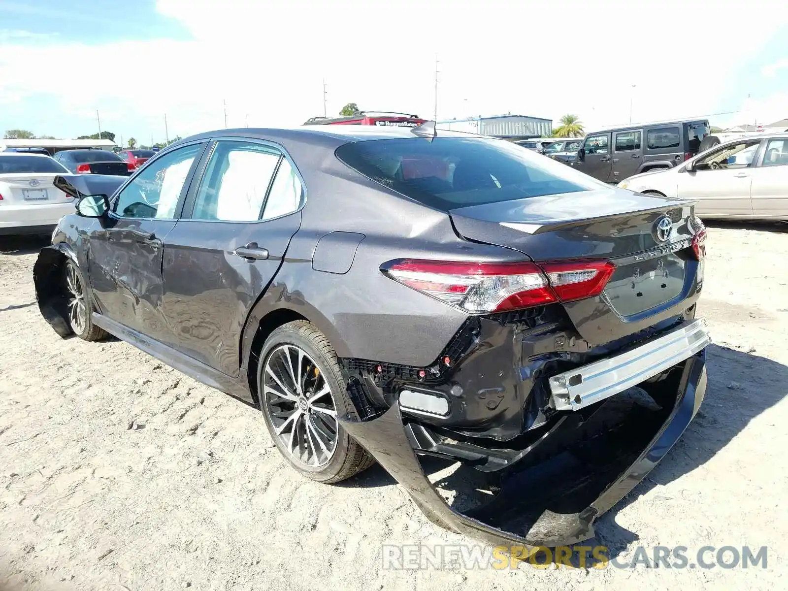 3 Photograph of a damaged car 4T1G11AK4LU346837 TOYOTA CAMRY 2020