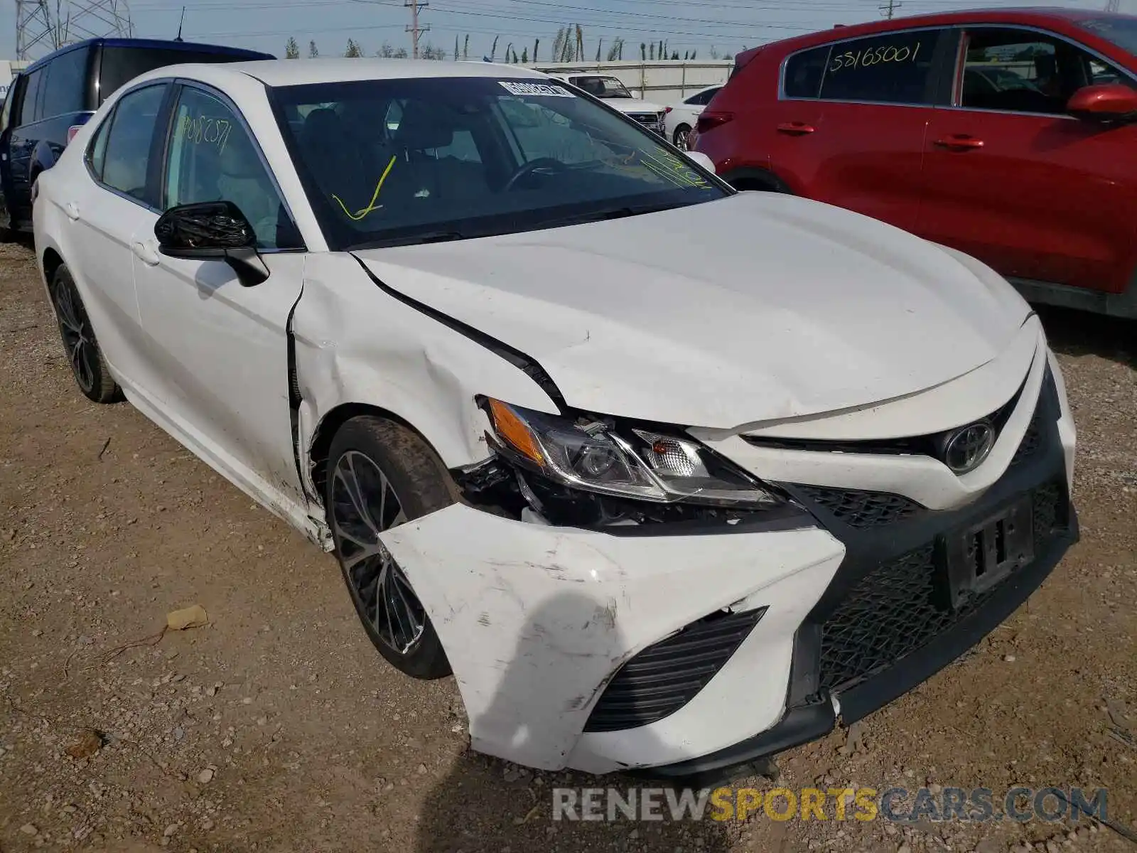 1 Photograph of a damaged car 4T1G11AK4LU348720 TOYOTA CAMRY 2020