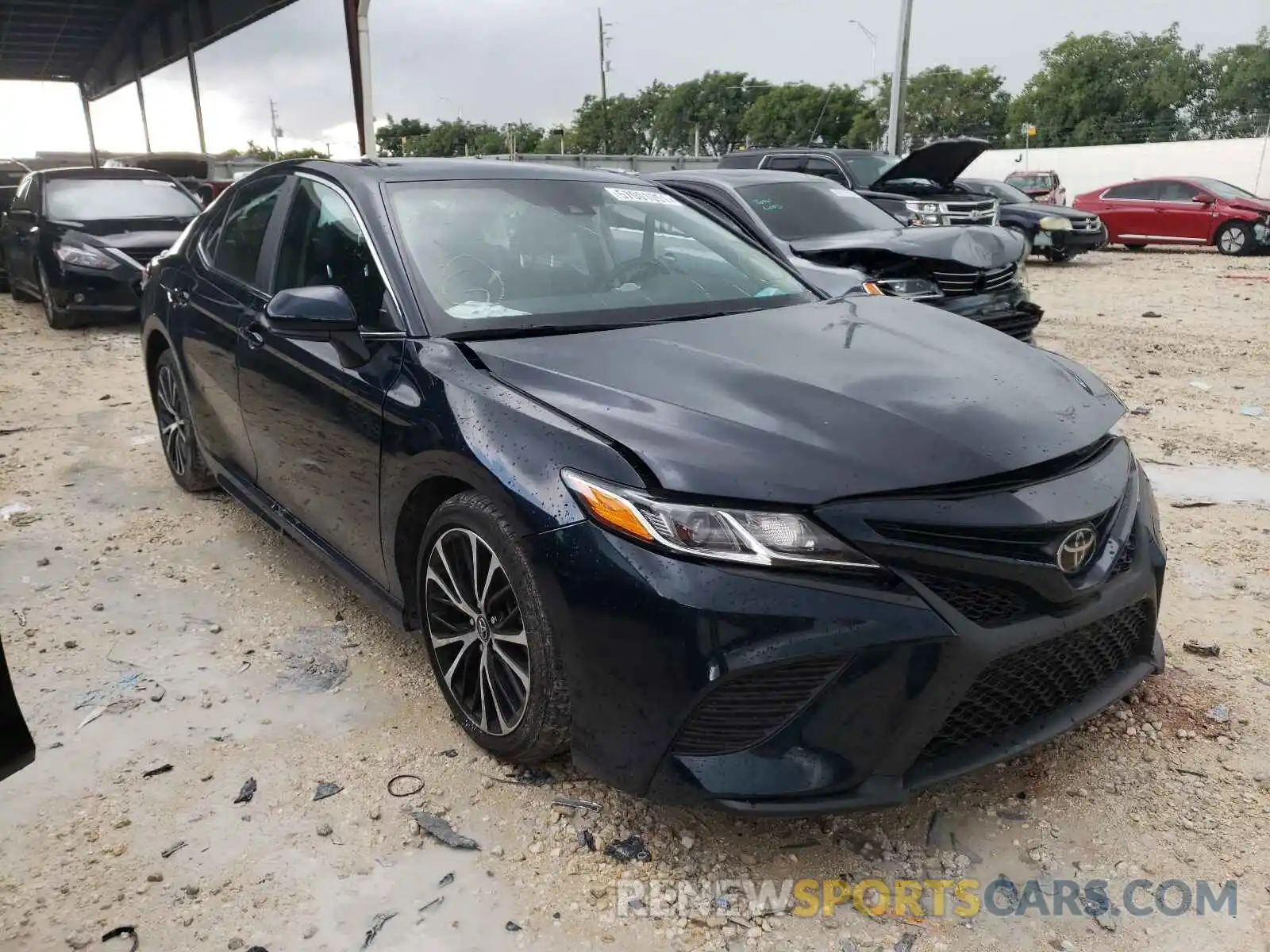 1 Photograph of a damaged car 4T1G11AK4LU349768 TOYOTA CAMRY 2020