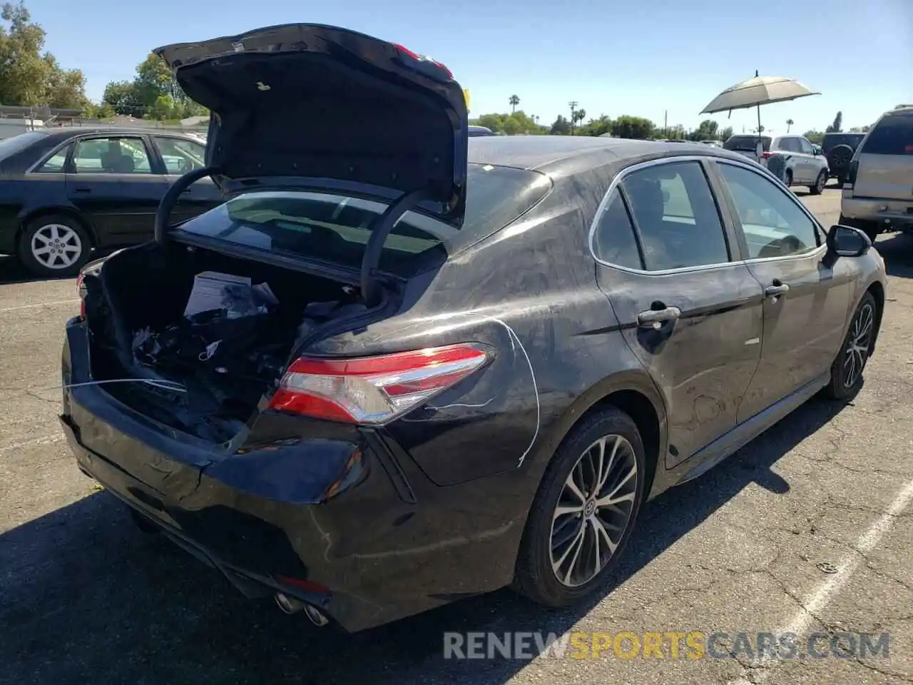 4 Photograph of a damaged car 4T1G11AK4LU351455 TOYOTA CAMRY 2020