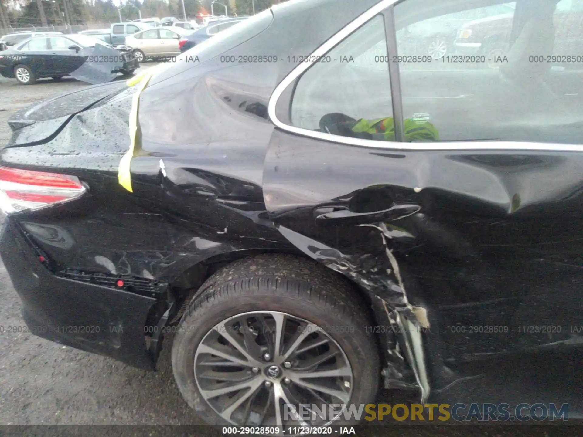 6 Photograph of a damaged car 4T1G11AK4LU352587 TOYOTA CAMRY 2020