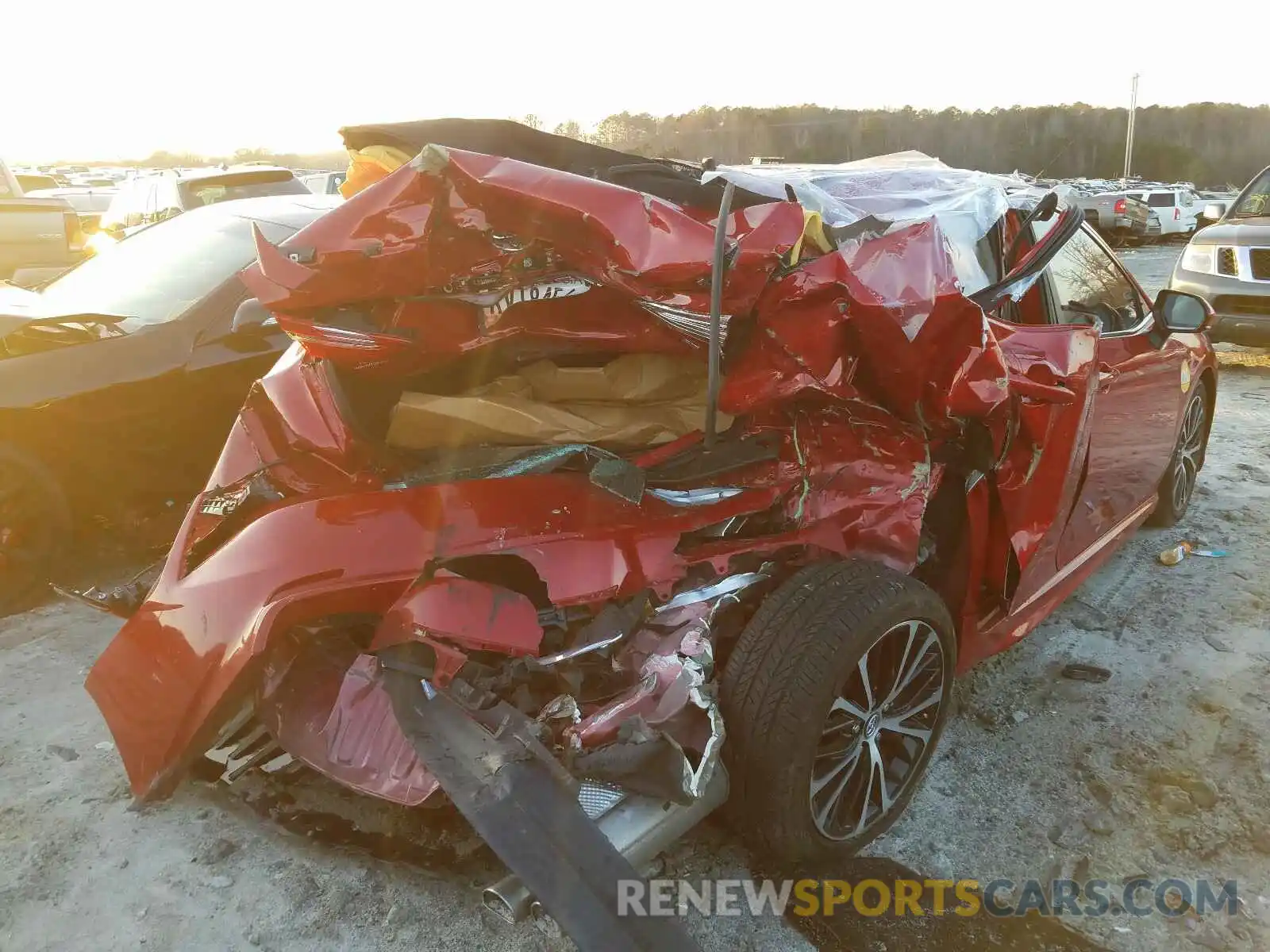 4 Photograph of a damaged car 4T1G11AK4LU353111 TOYOTA CAMRY 2020