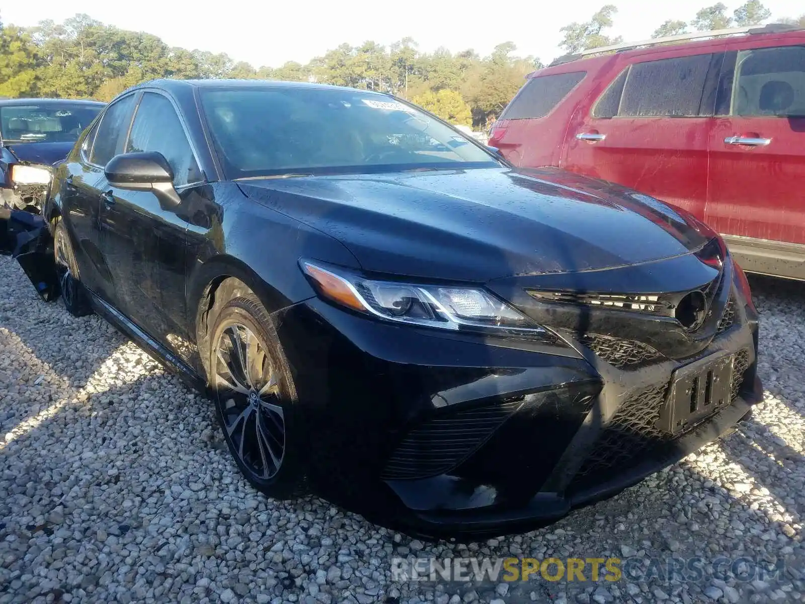 1 Photograph of a damaged car 4T1G11AK4LU353397 TOYOTA CAMRY 2020