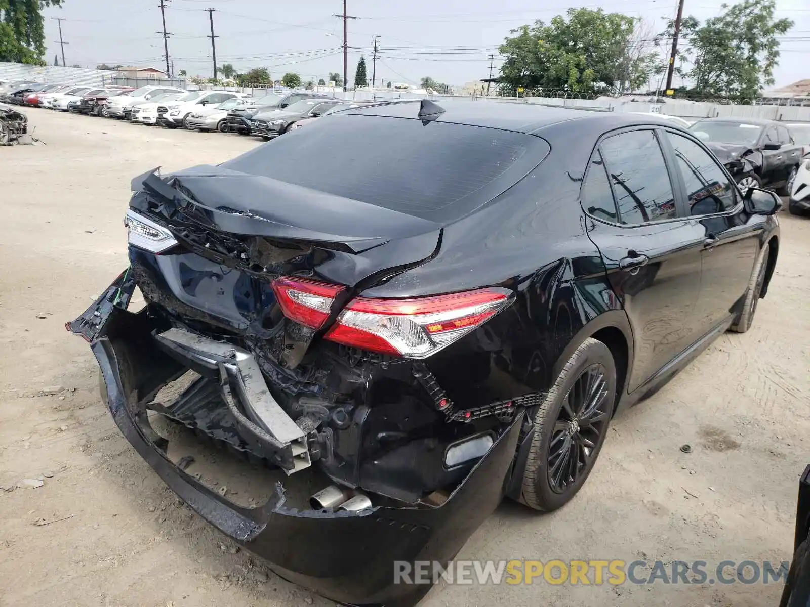 4 Photograph of a damaged car 4T1G11AK4LU358163 TOYOTA CAMRY 2020