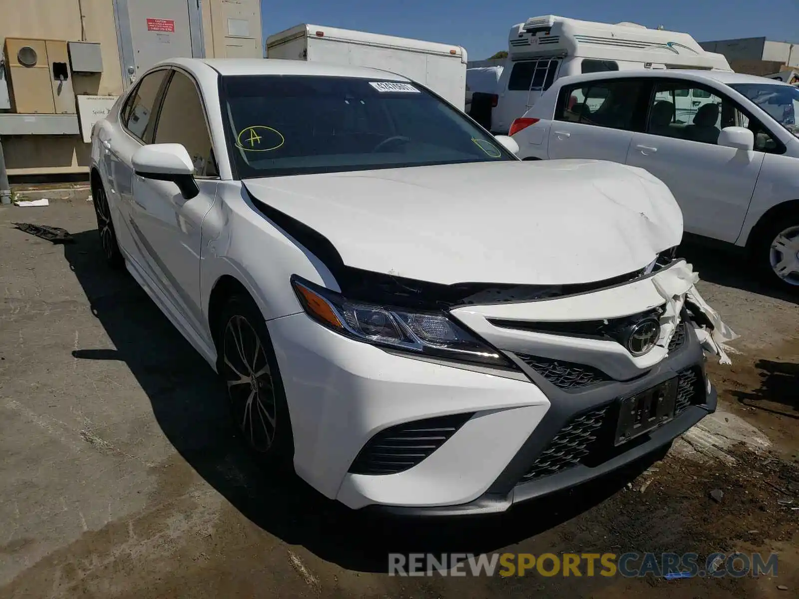 1 Photograph of a damaged car 4T1G11AK4LU360527 TOYOTA CAMRY 2020