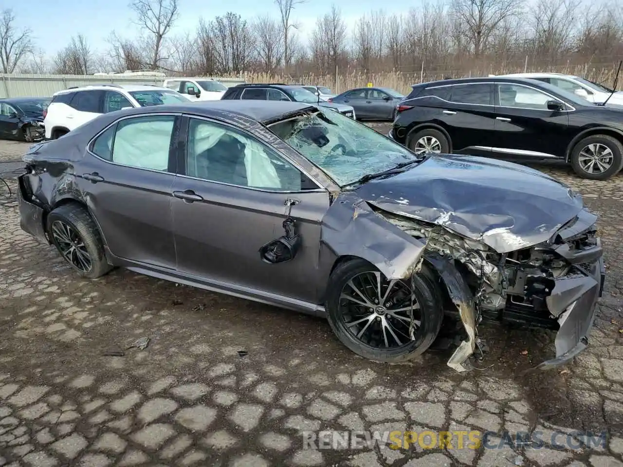 4 Photograph of a damaged car 4T1G11AK4LU362732 TOYOTA CAMRY 2020