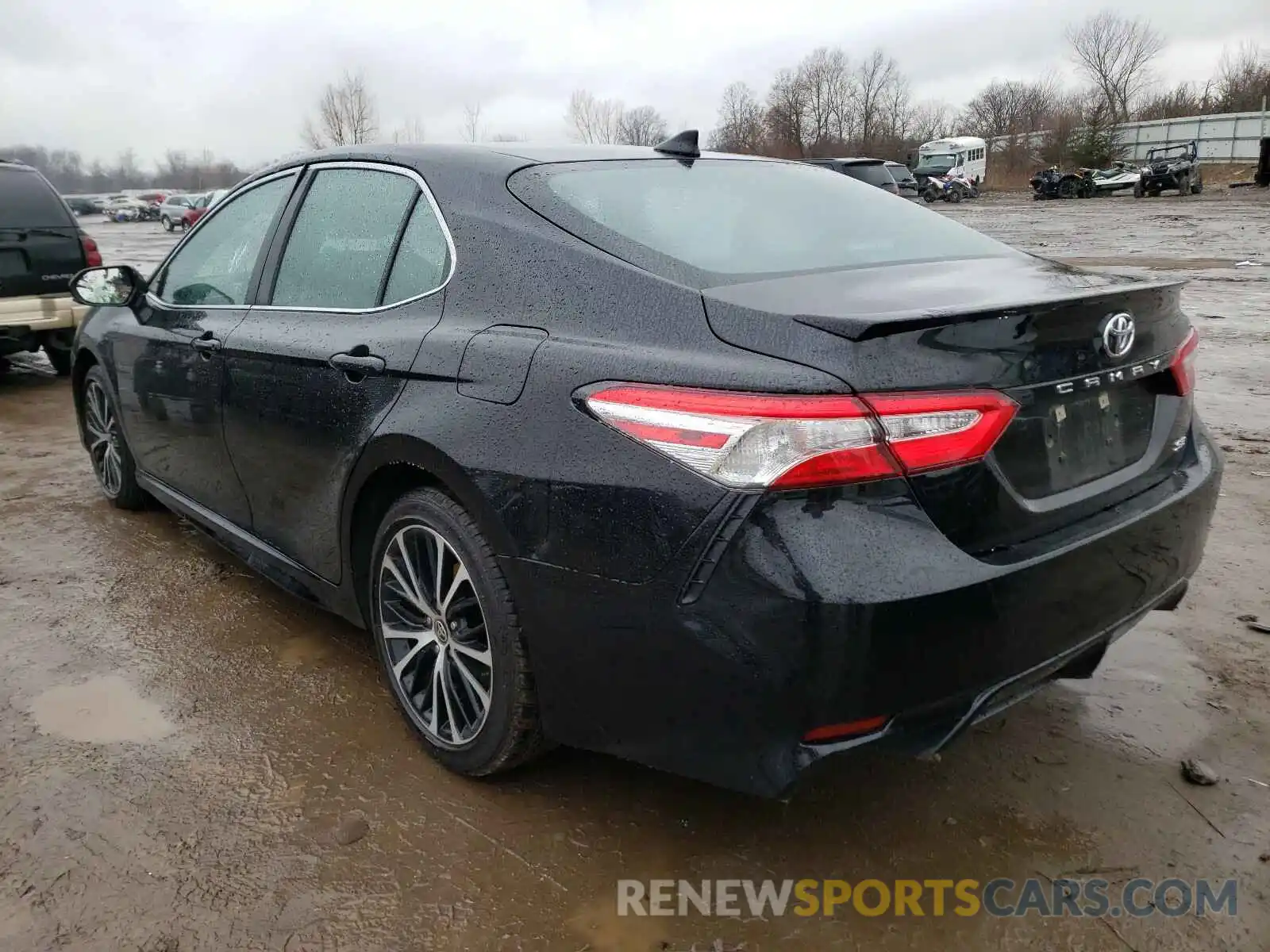 3 Photograph of a damaged car 4T1G11AK4LU363881 TOYOTA CAMRY 2020