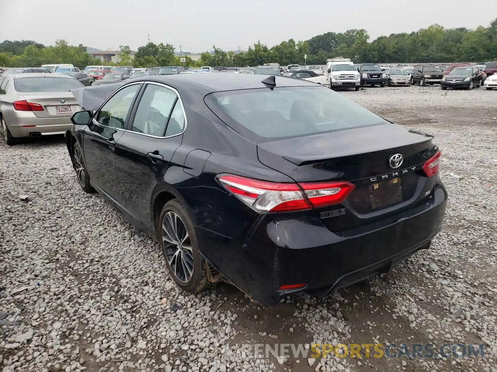 3 Photograph of a damaged car 4T1G11AK4LU369857 TOYOTA CAMRY 2020