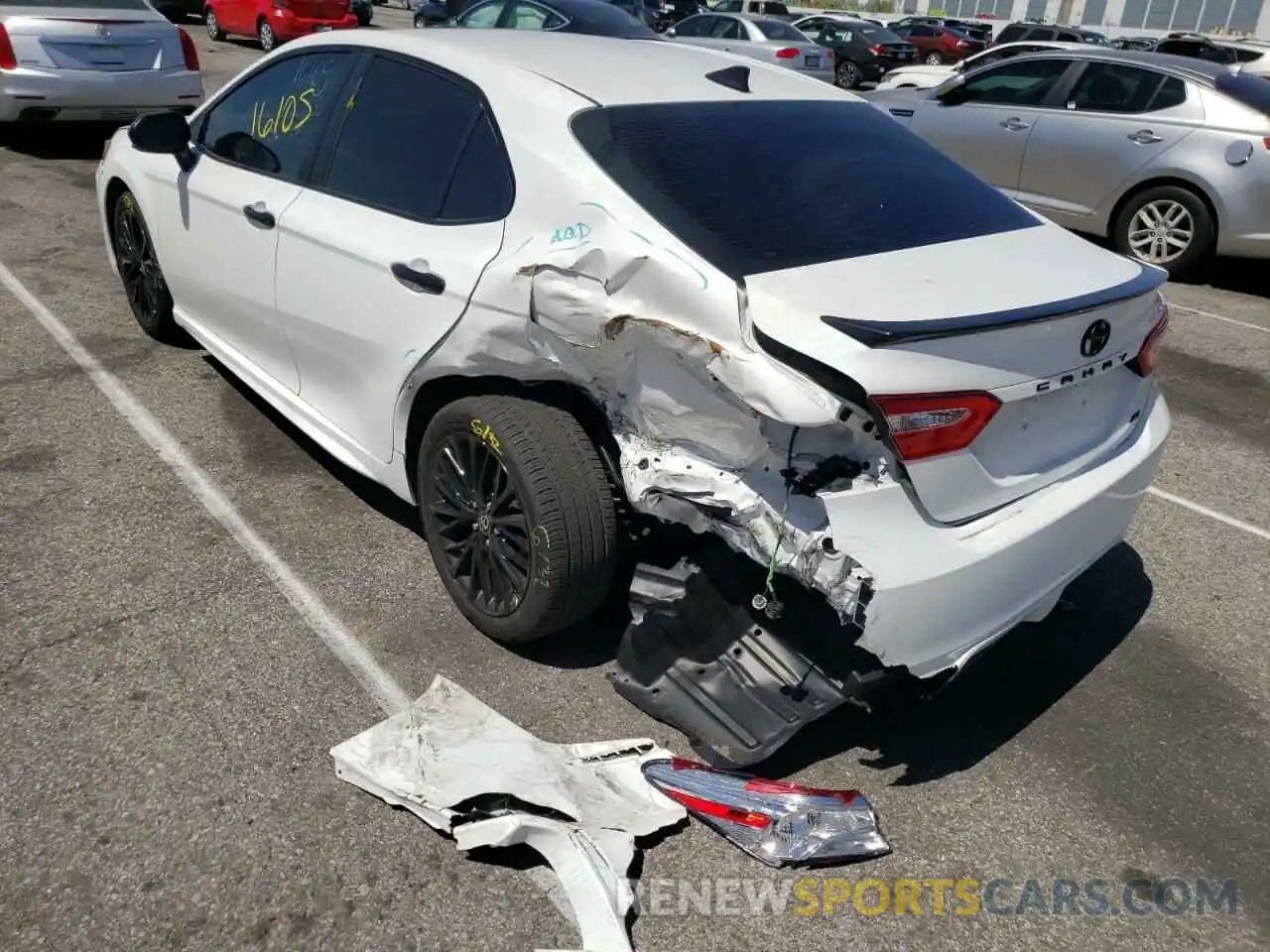 3 Photograph of a damaged car 4T1G11AK4LU371592 TOYOTA CAMRY 2020