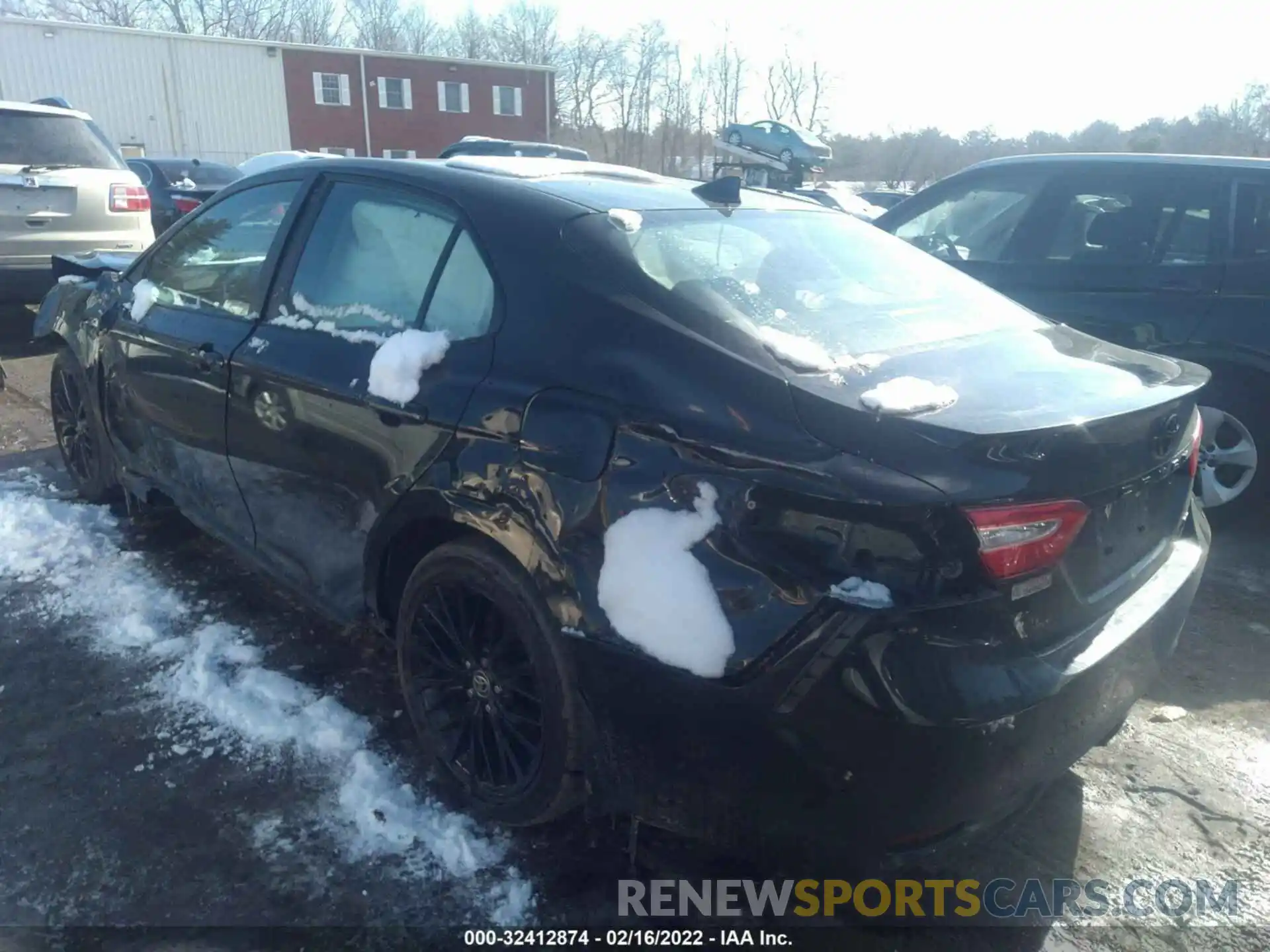 3 Photograph of a damaged car 4T1G11AK4LU375920 TOYOTA CAMRY 2020