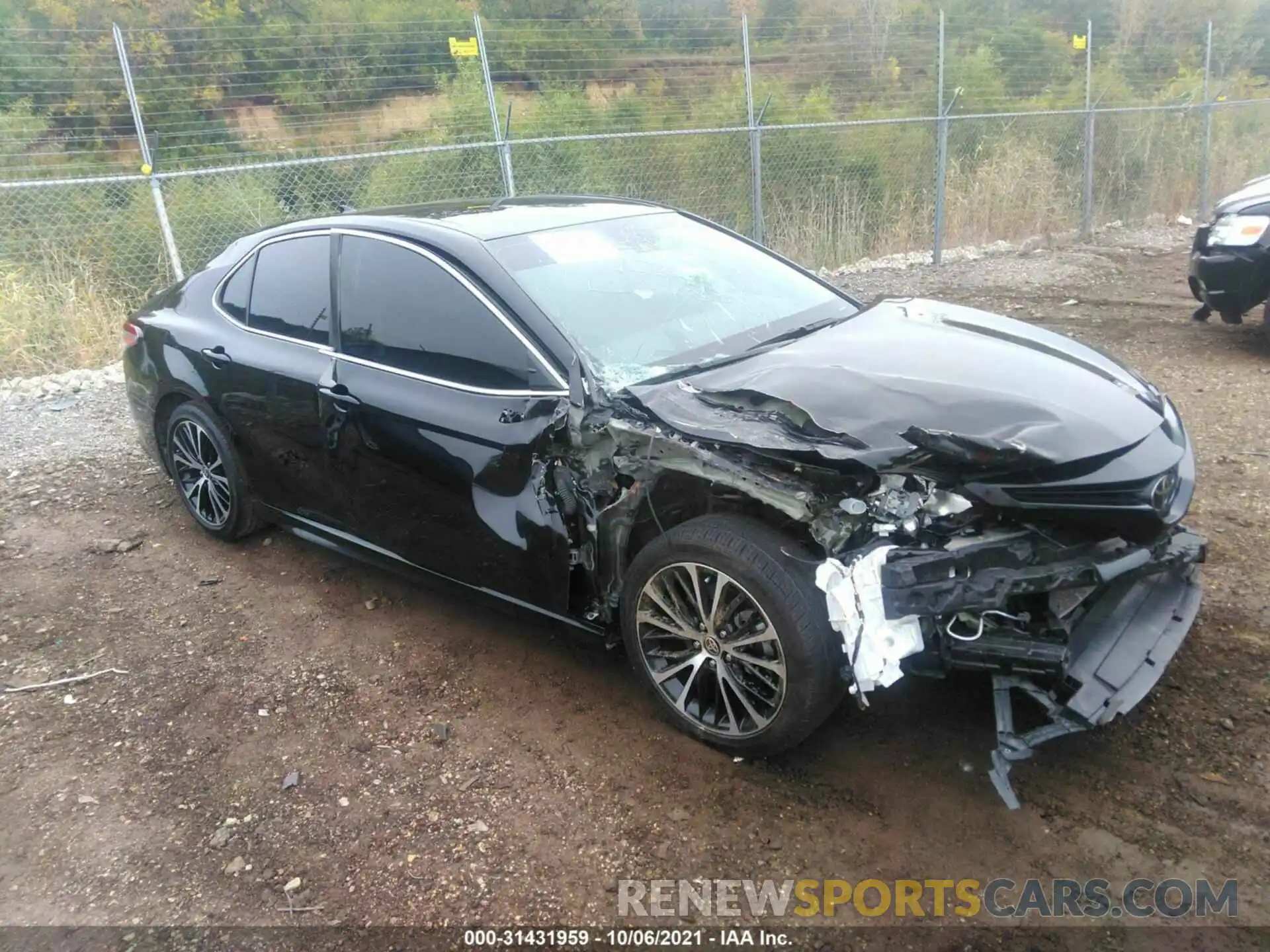 1 Photograph of a damaged car 4T1G11AK4LU381961 TOYOTA CAMRY 2020