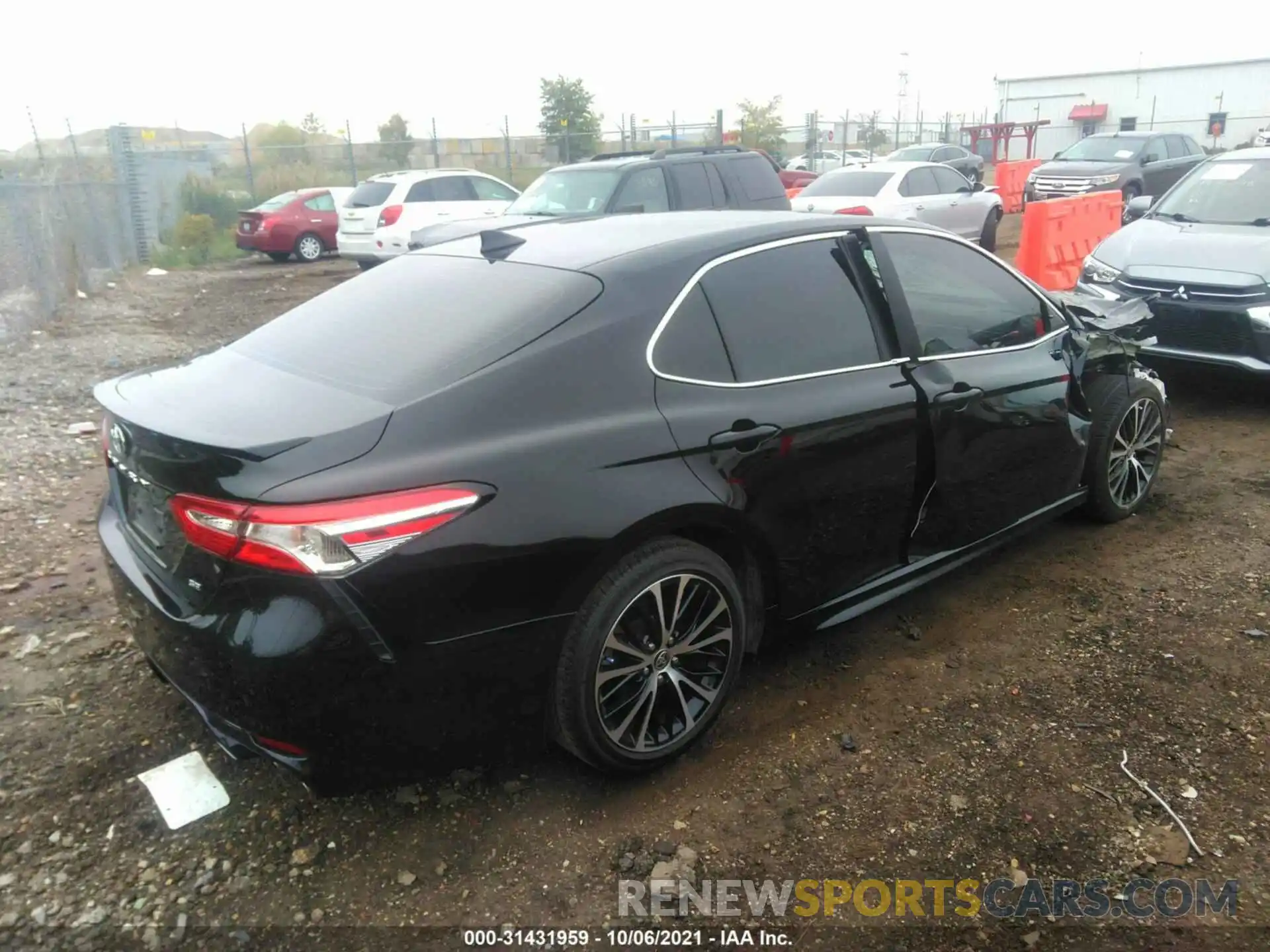 4 Photograph of a damaged car 4T1G11AK4LU381961 TOYOTA CAMRY 2020