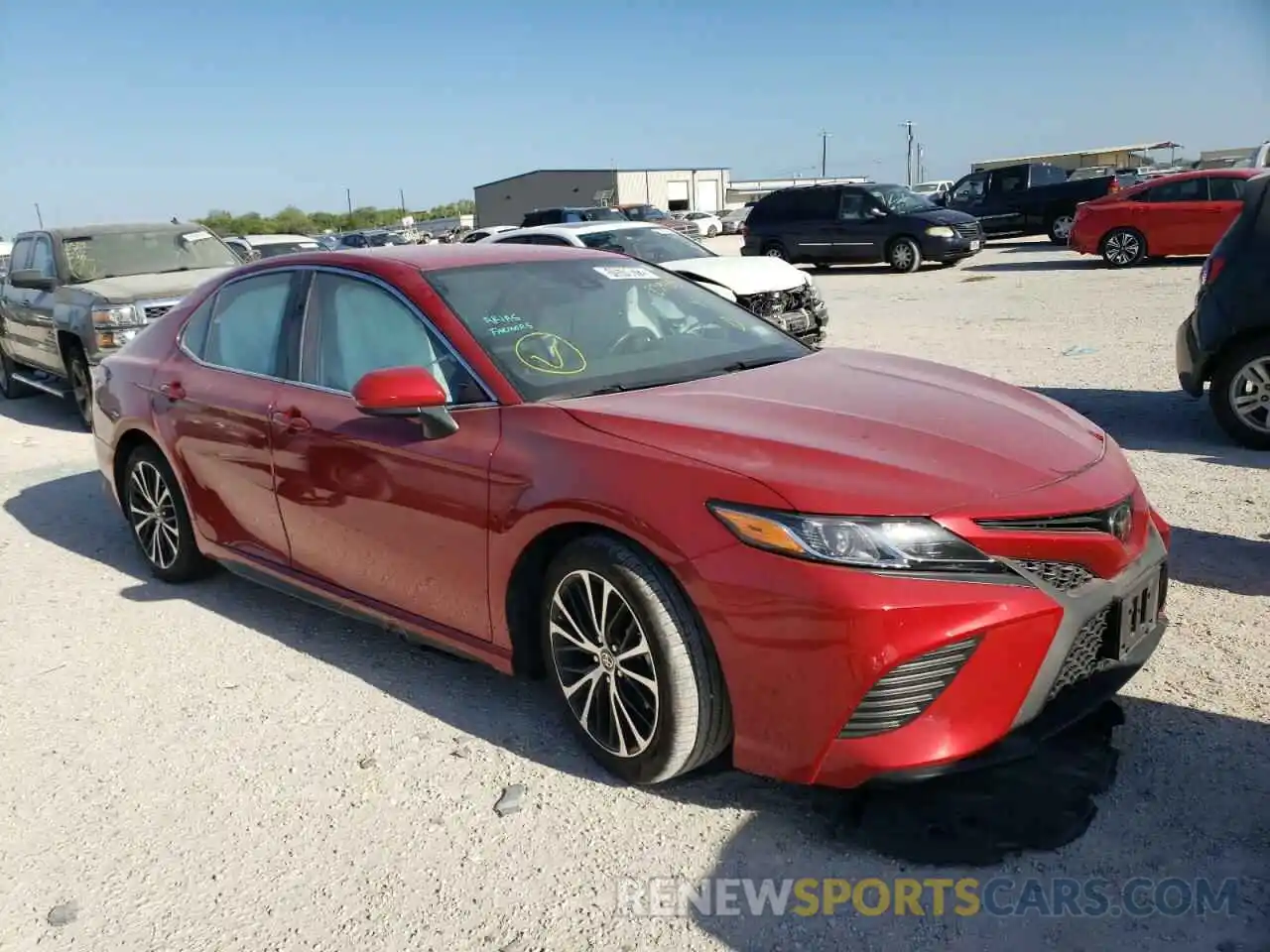 1 Photograph of a damaged car 4T1G11AK4LU386352 TOYOTA CAMRY 2020