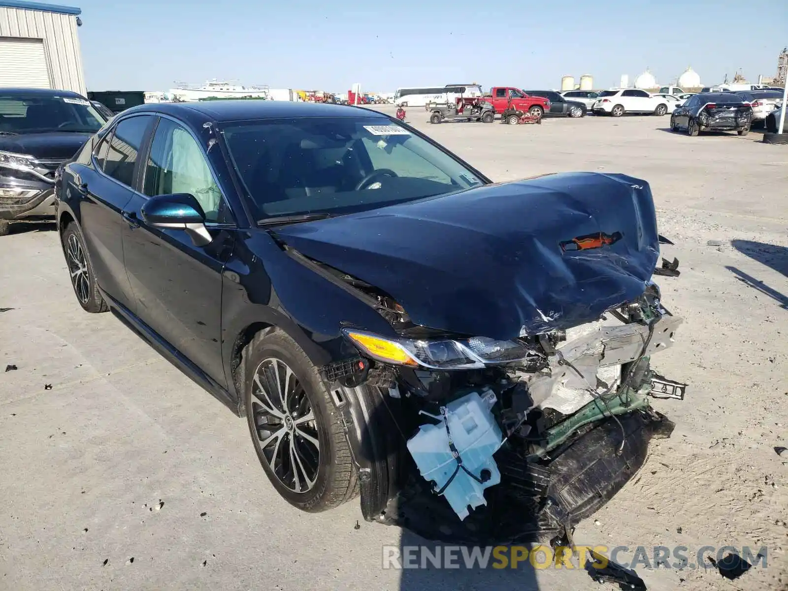 1 Photograph of a damaged car 4T1G11AK4LU389168 TOYOTA CAMRY 2020