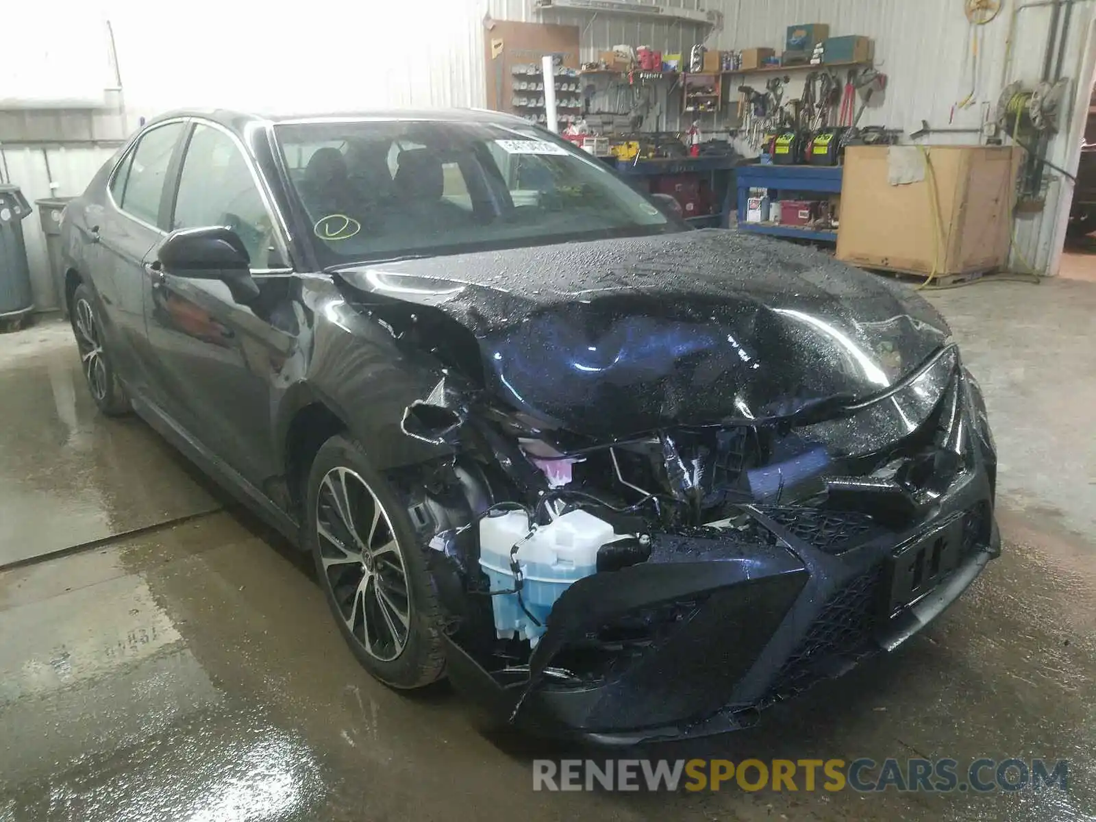 1 Photograph of a damaged car 4T1G11AK4LU389199 TOYOTA CAMRY 2020