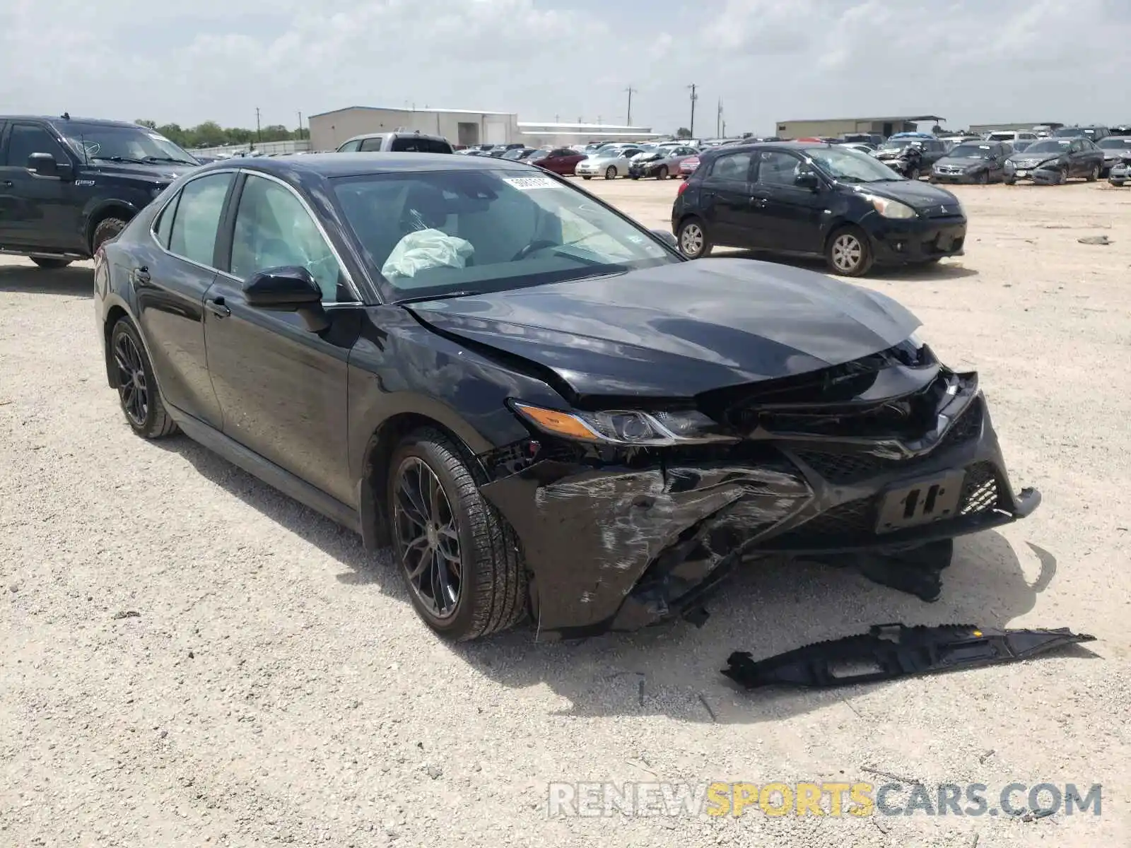 1 Photograph of a damaged car 4T1G11AK4LU398226 TOYOTA CAMRY 2020