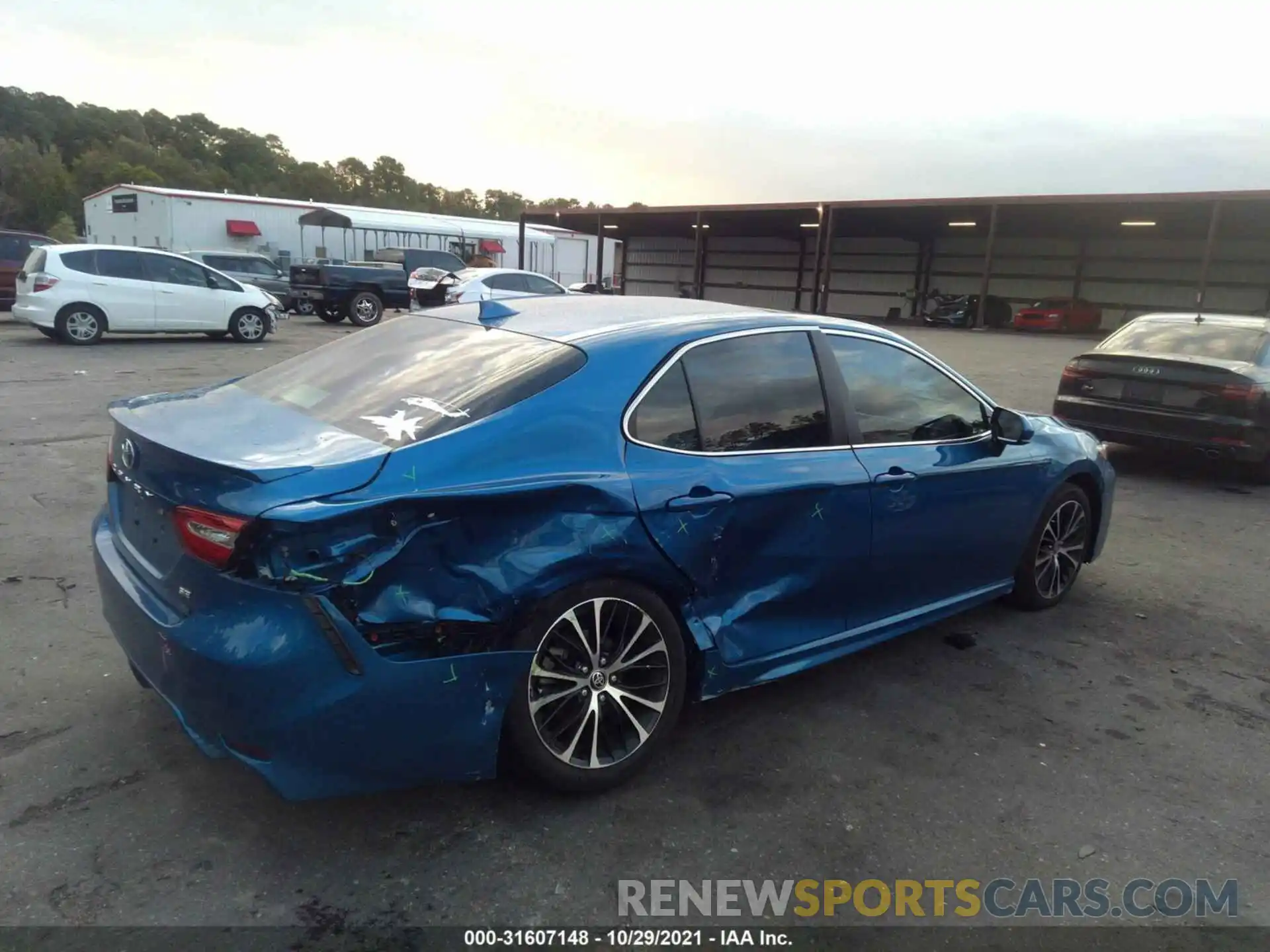 4 Photograph of a damaged car 4T1G11AK4LU399117 TOYOTA CAMRY 2020