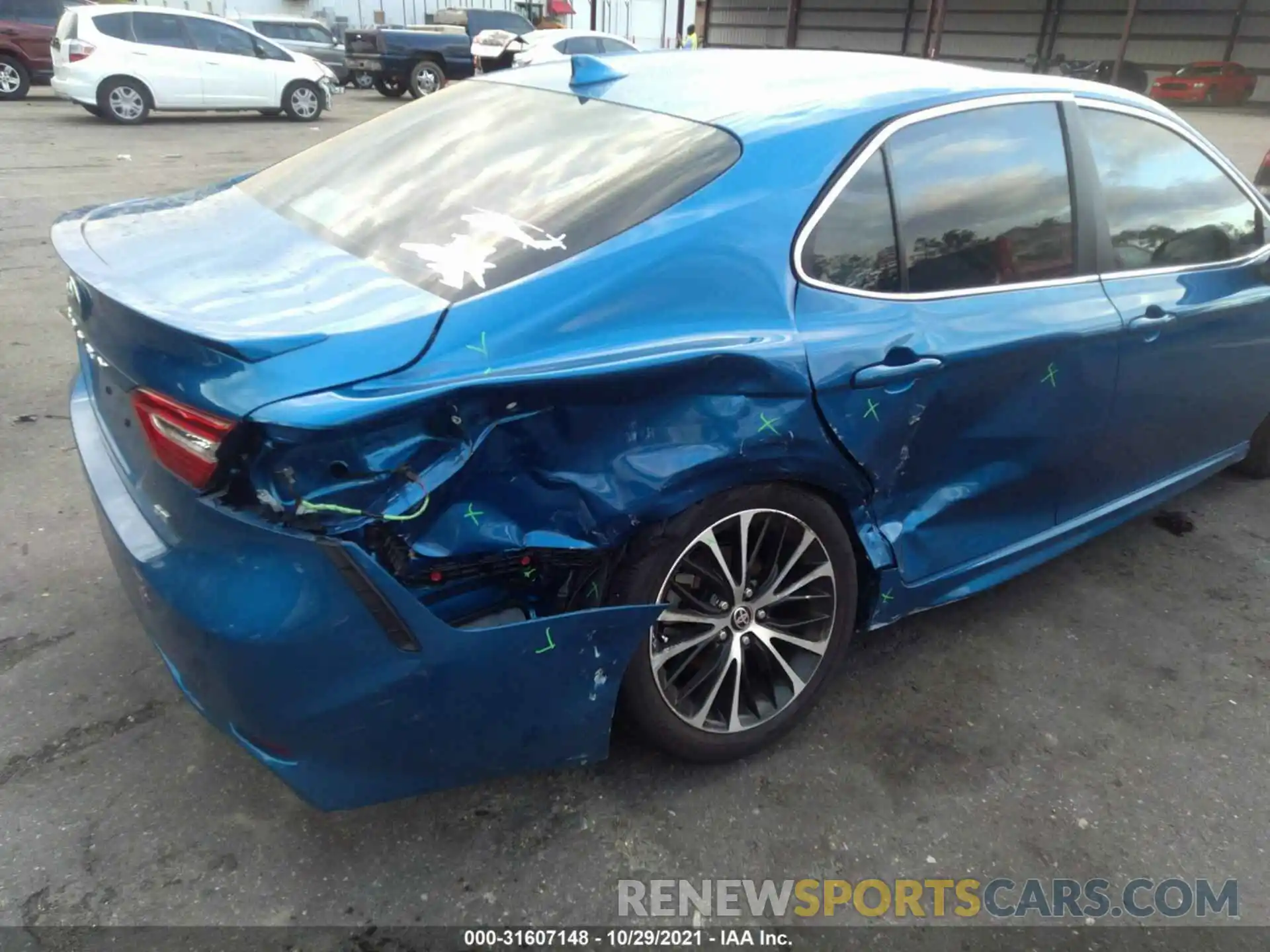 6 Photograph of a damaged car 4T1G11AK4LU399117 TOYOTA CAMRY 2020