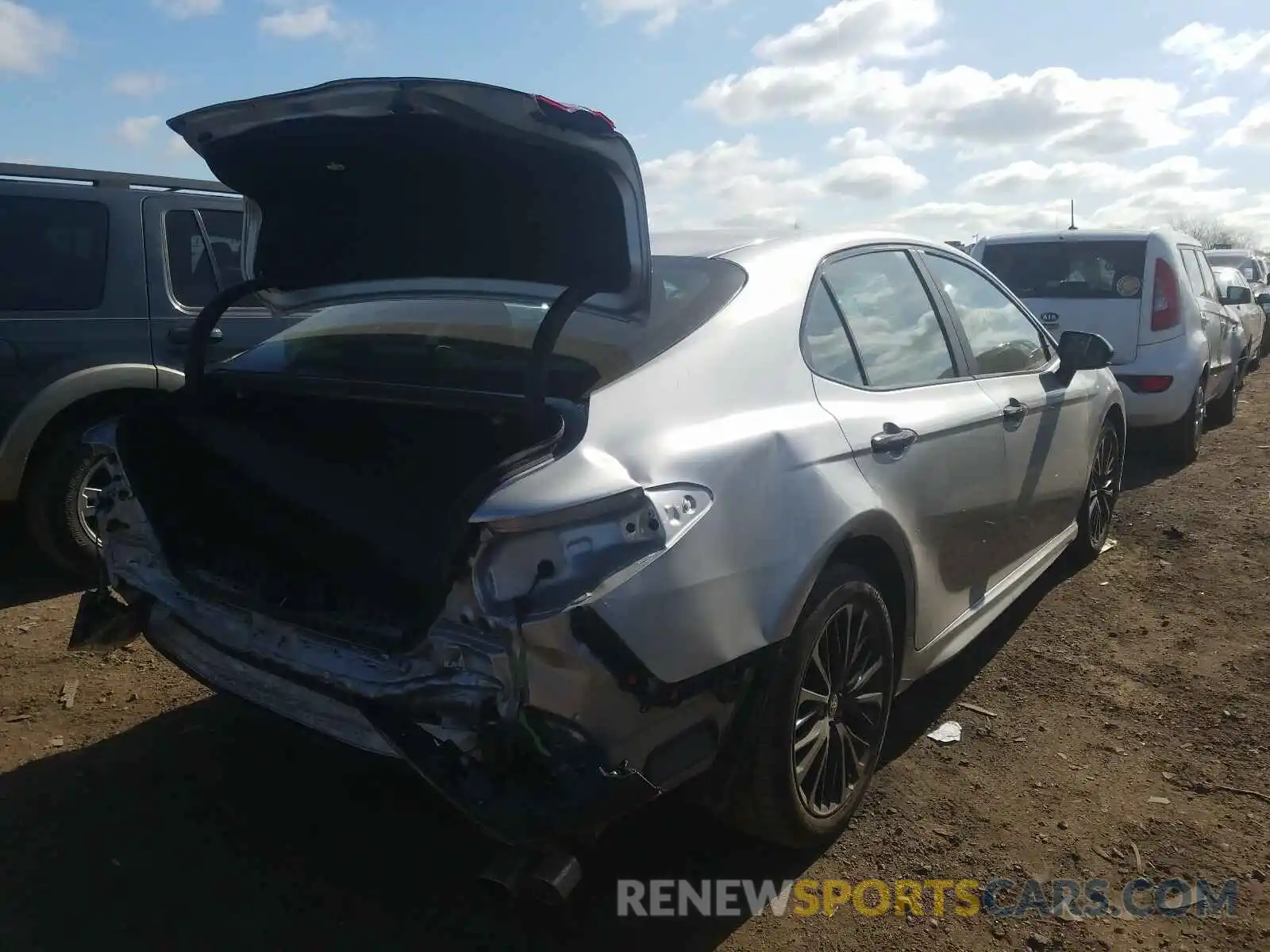 4 Photograph of a damaged car 4T1G11AK4LU399490 TOYOTA CAMRY 2020