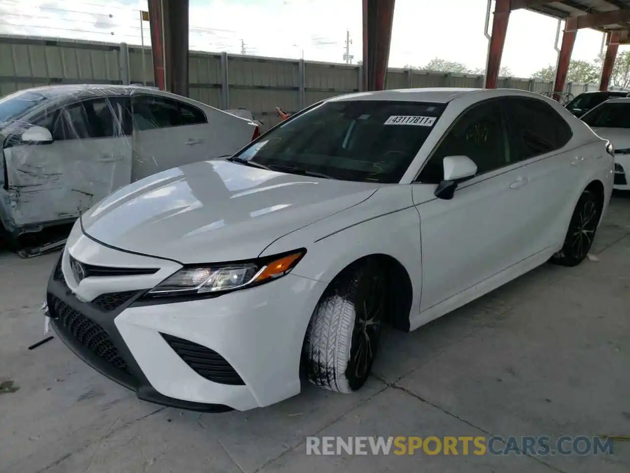 2 Photograph of a damaged car 4T1G11AK4LU402310 TOYOTA CAMRY 2020