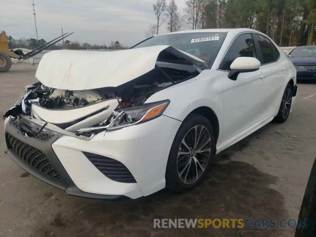 2 Photograph of a damaged car 4T1G11AK4LU501175 TOYOTA CAMRY 2020