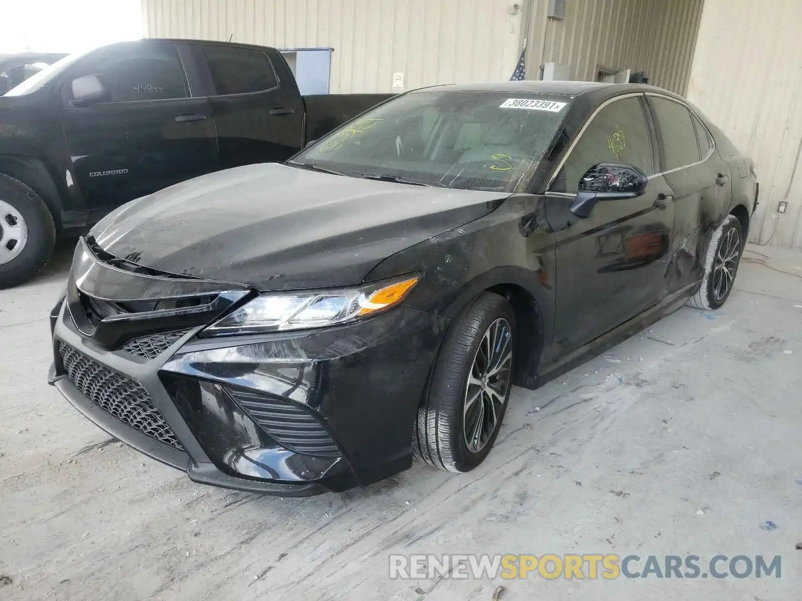 2 Photograph of a damaged car 4T1G11AK4LU503086 TOYOTA CAMRY 2020