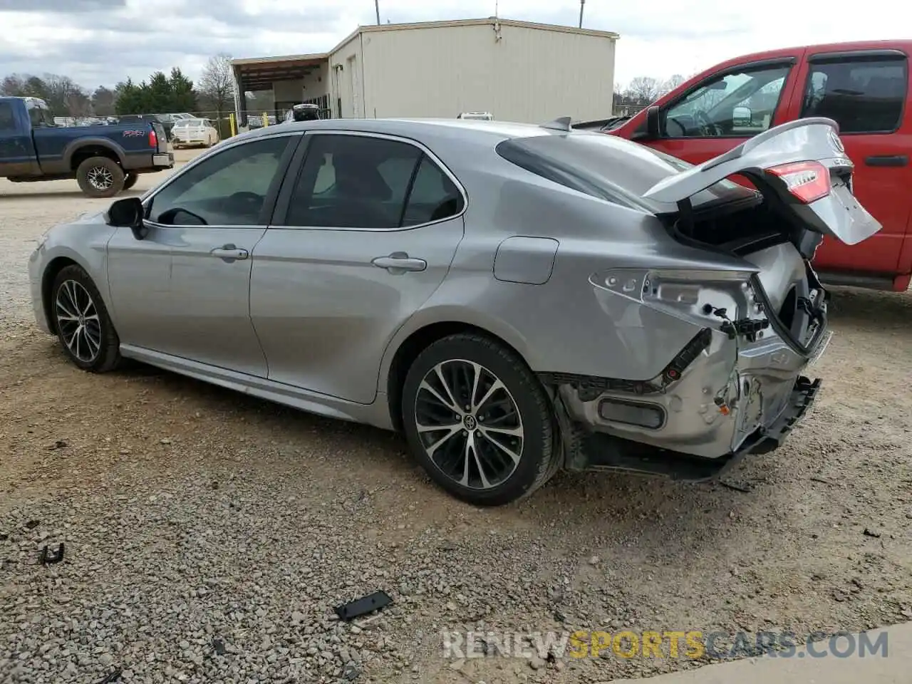 2 Photograph of a damaged car 4T1G11AK4LU869064 TOYOTA CAMRY 2020