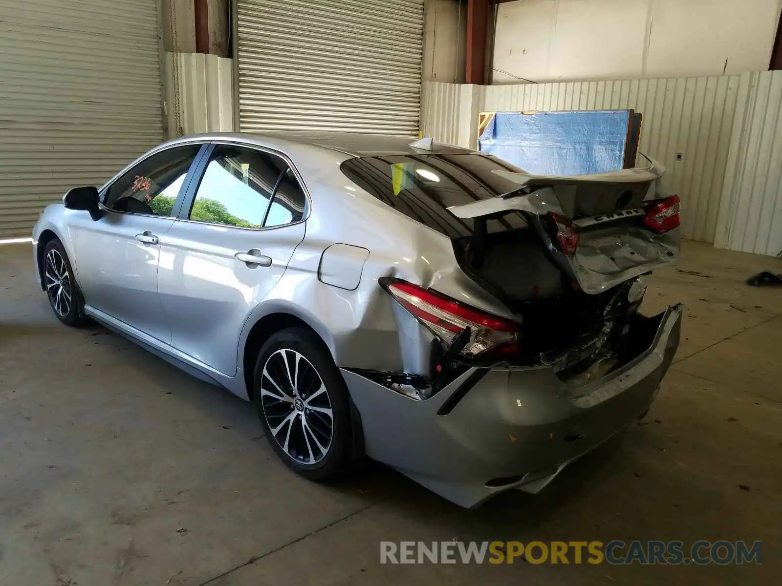 3 Photograph of a damaged car 4T1G11AK4LU870750 TOYOTA CAMRY 2020