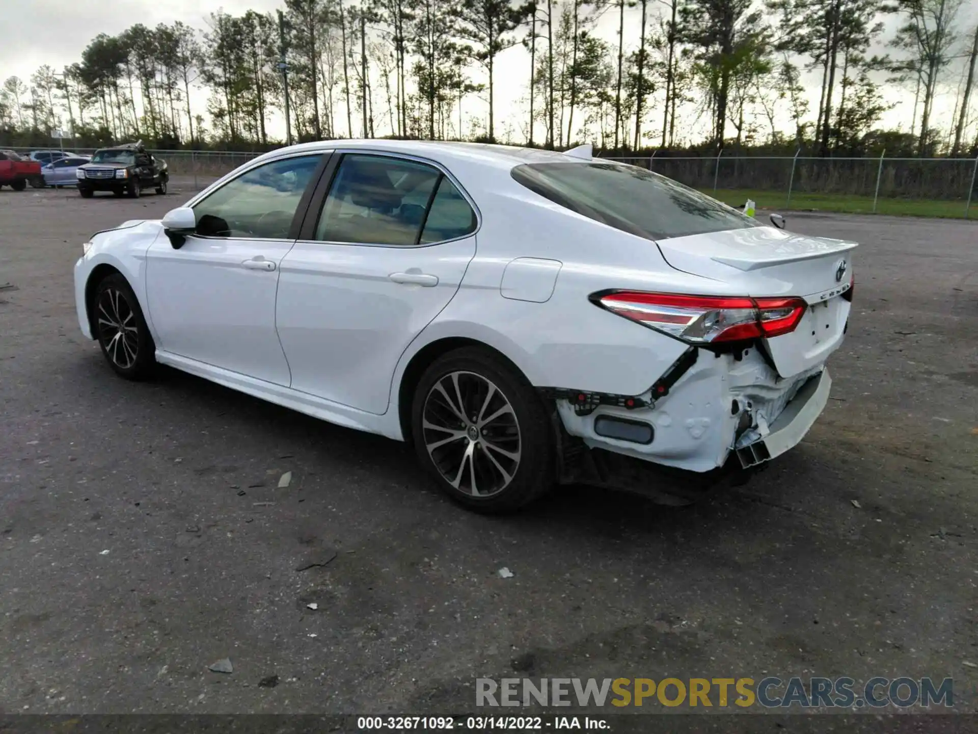 3 Photograph of a damaged car 4T1G11AK4LU873969 TOYOTA CAMRY 2020