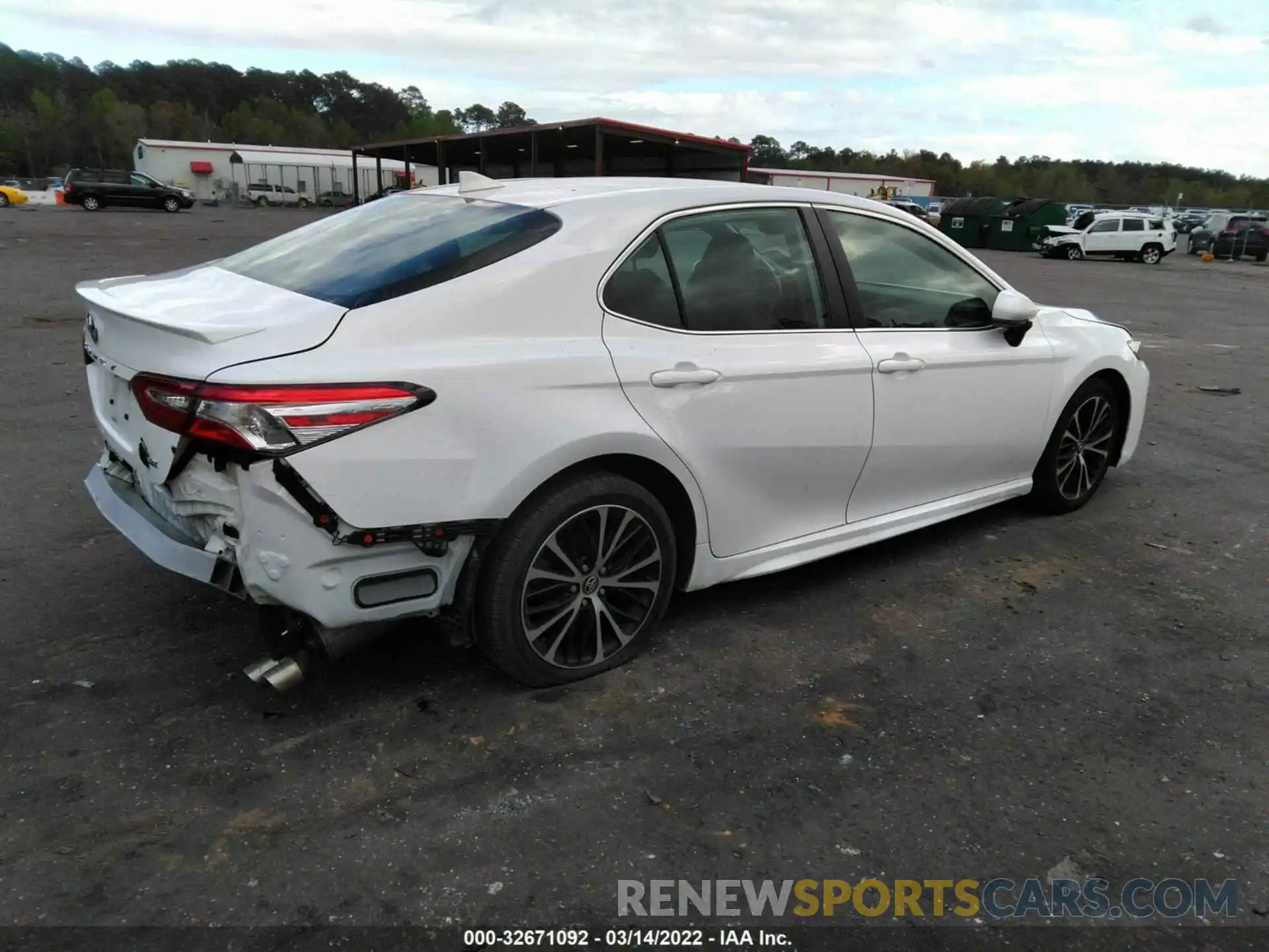 4 Photograph of a damaged car 4T1G11AK4LU873969 TOYOTA CAMRY 2020