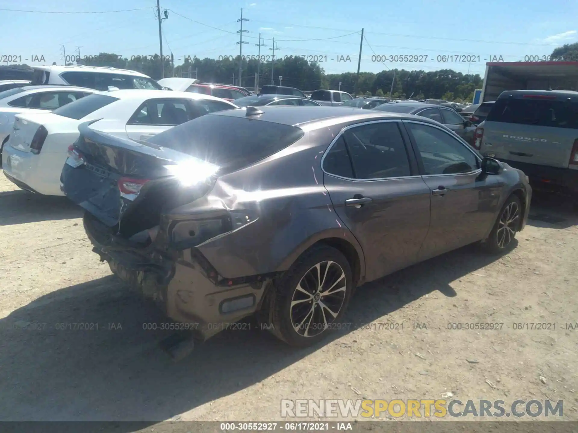 4 Photograph of a damaged car 4T1G11AK4LU877942 TOYOTA CAMRY 2020