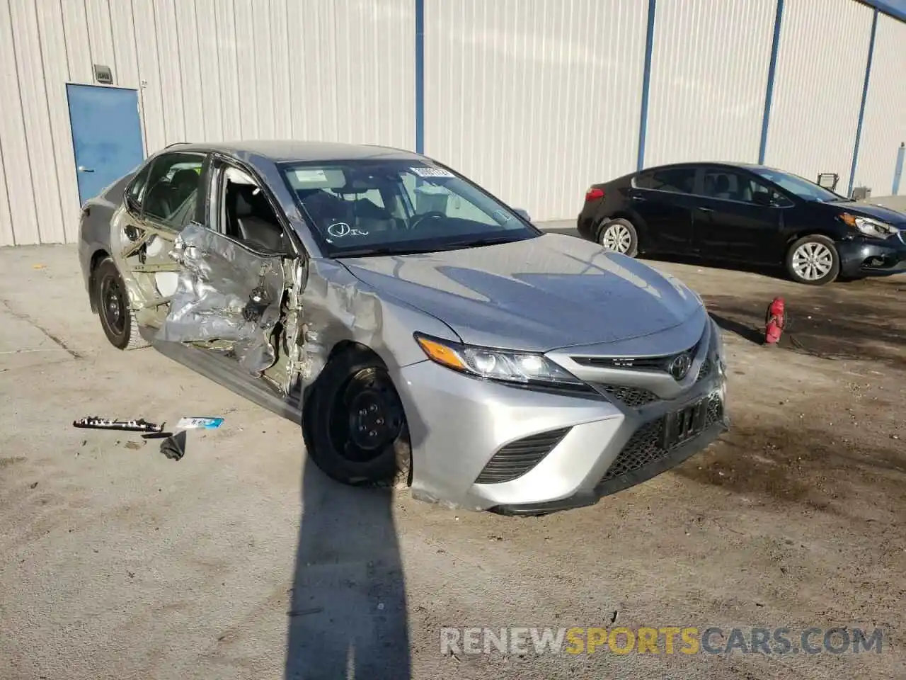 1 Photograph of a damaged car 4T1G11AK4LU887290 TOYOTA CAMRY 2020