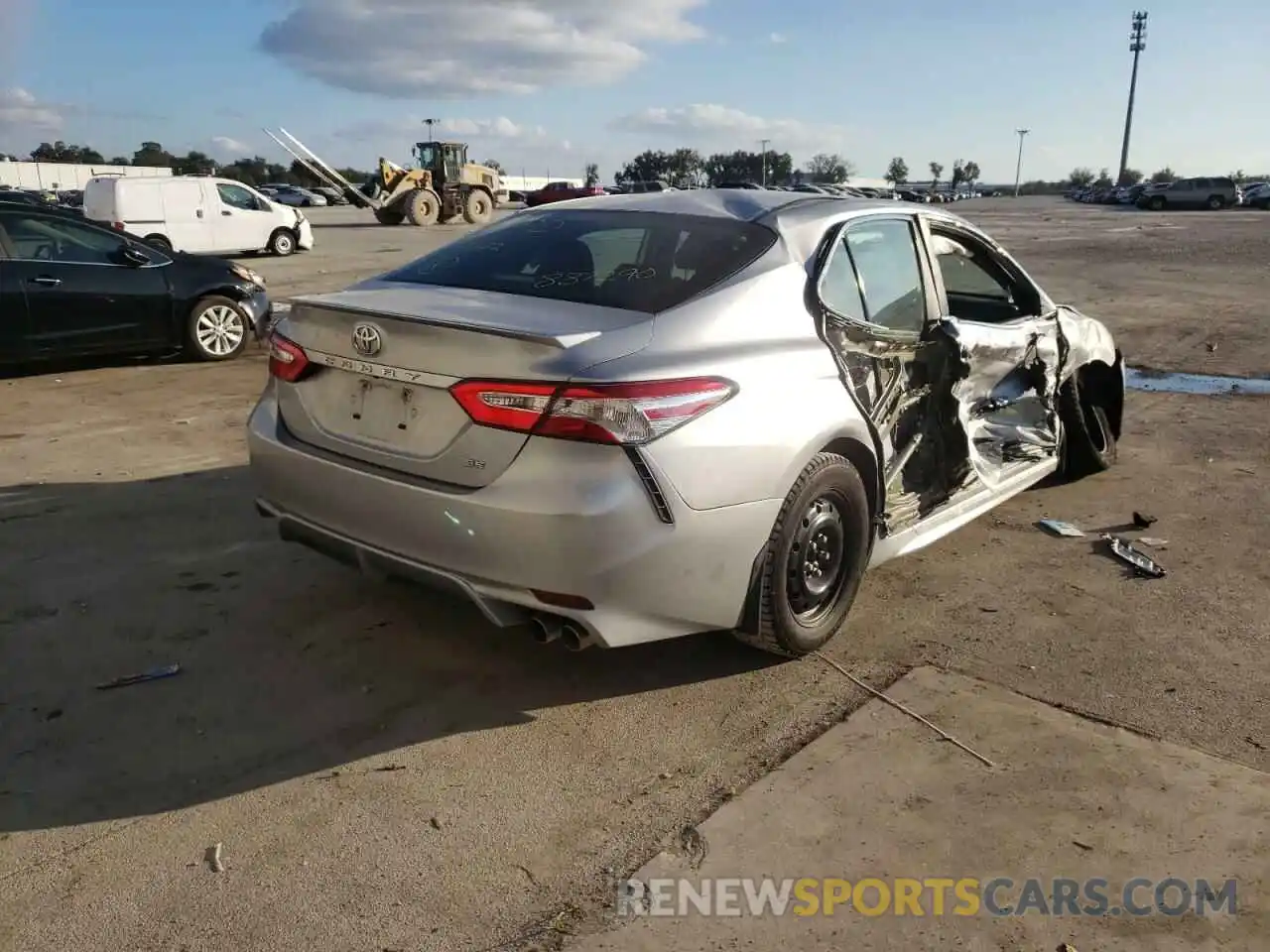 4 Photograph of a damaged car 4T1G11AK4LU887290 TOYOTA CAMRY 2020