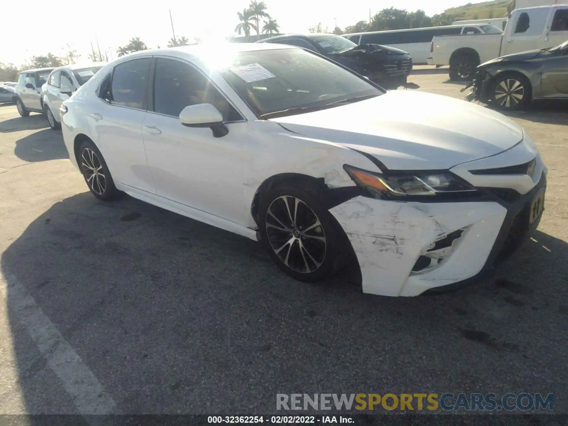 1 Photograph of a damaged car 4T1G11AK4LU889783 TOYOTA CAMRY 2020