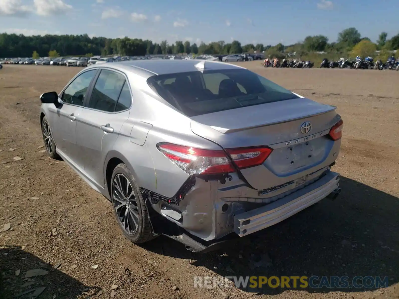 3 Photograph of a damaged car 4T1G11AK4LU890657 TOYOTA CAMRY 2020