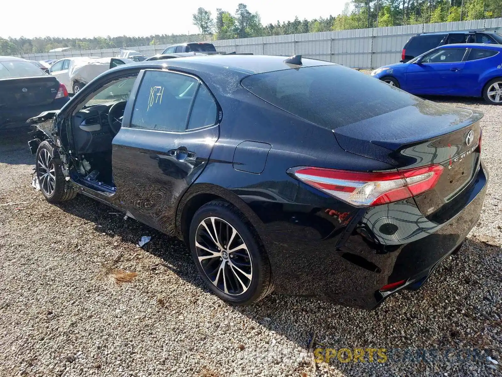 3 Photograph of a damaged car 4T1G11AK4LU896913 TOYOTA CAMRY 2020