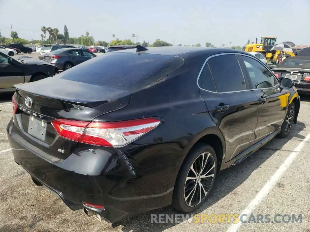 4 Photograph of a damaged car 4T1G11AK4LU898791 TOYOTA CAMRY 2020