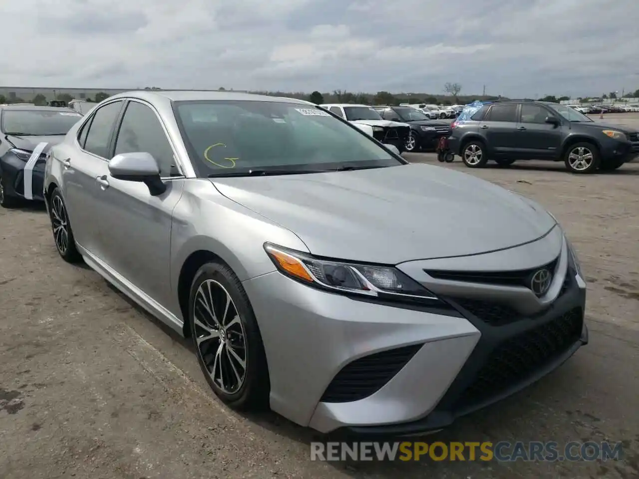 1 Photograph of a damaged car 4T1G11AK4LU900037 TOYOTA CAMRY 2020